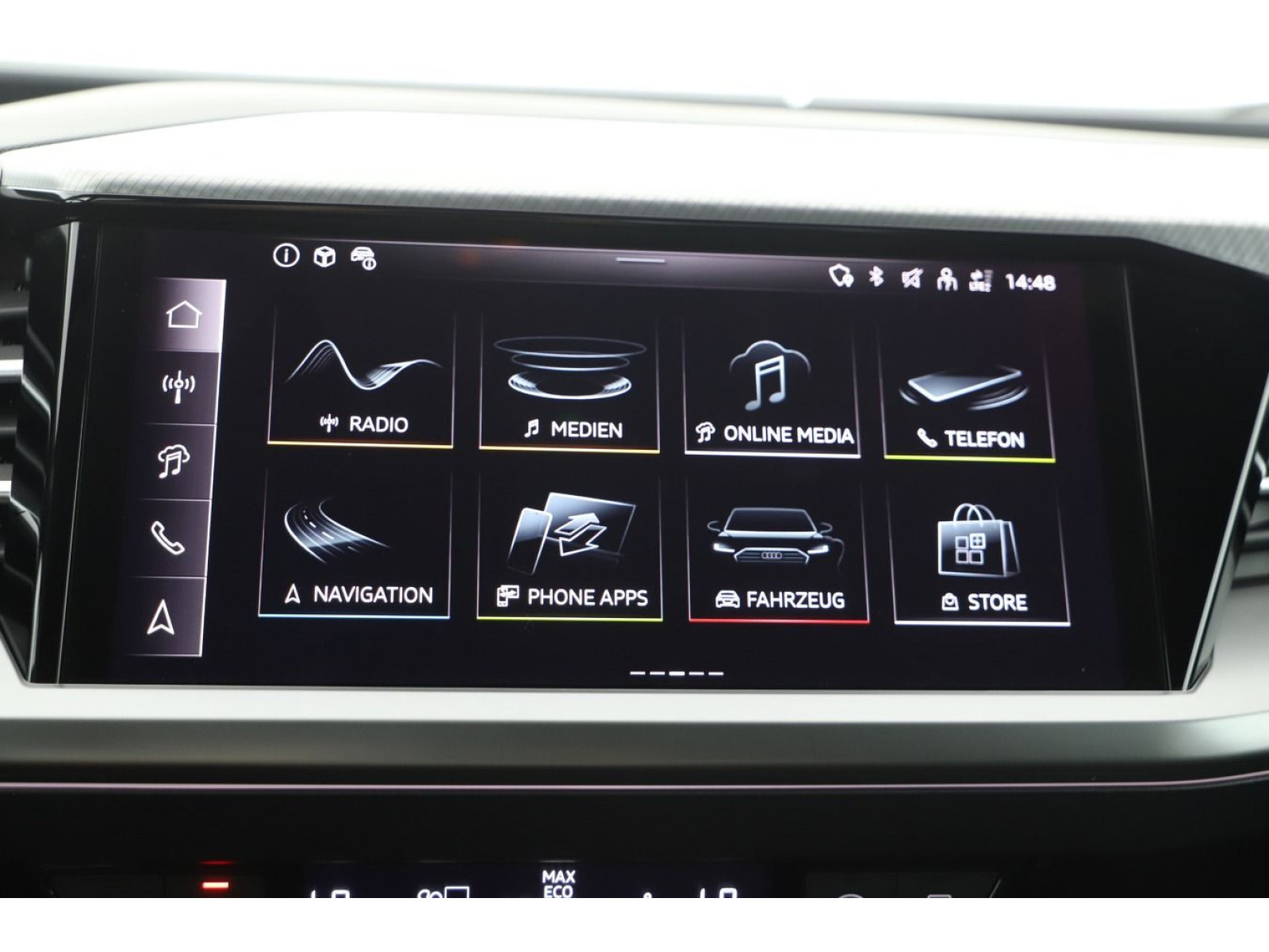 Audi - Q4 e-tron_11