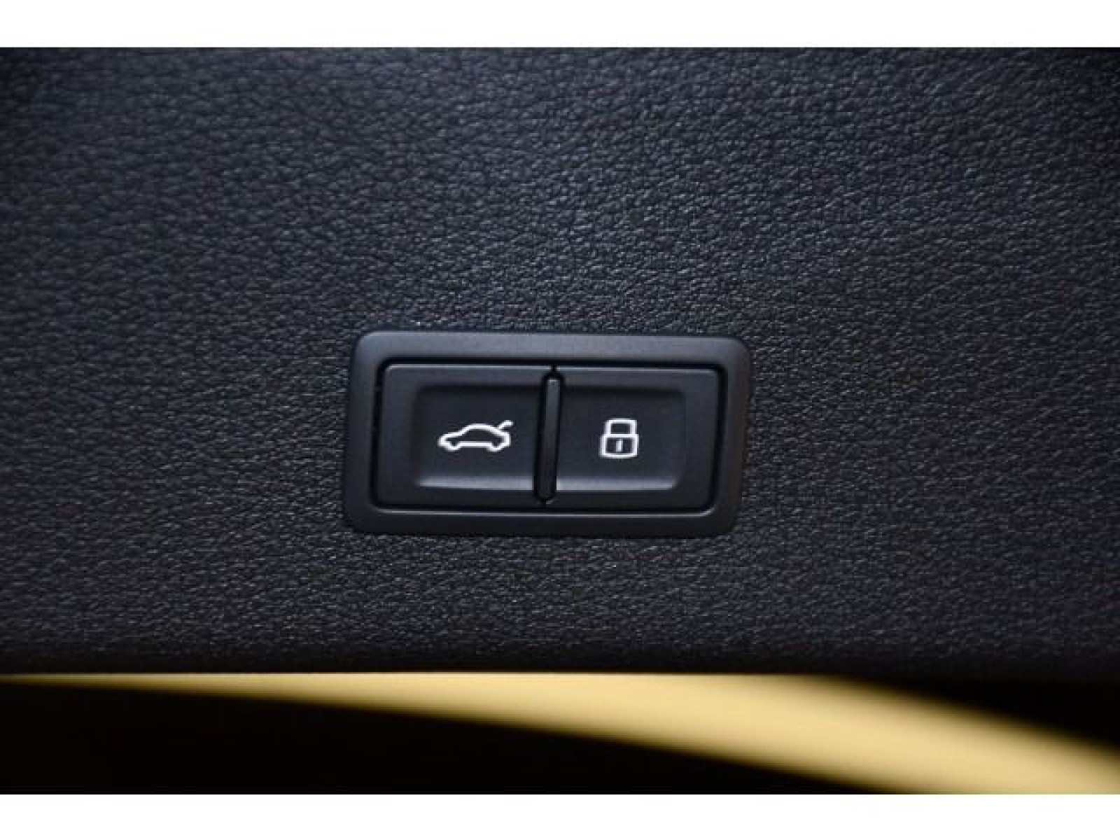 Audi - Q8_14 Audi - Q8_14