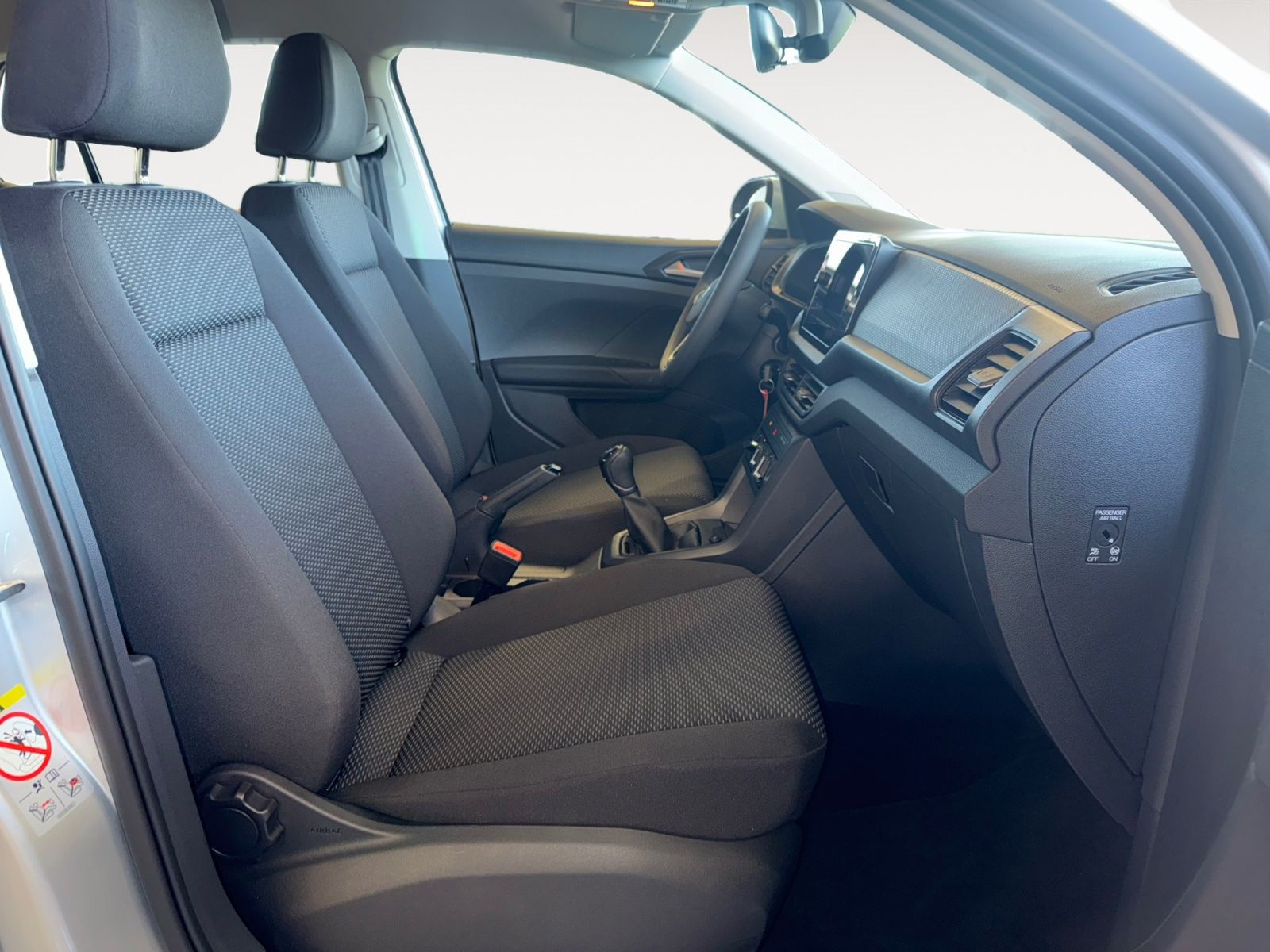 Volkswagen - T-Cross_16