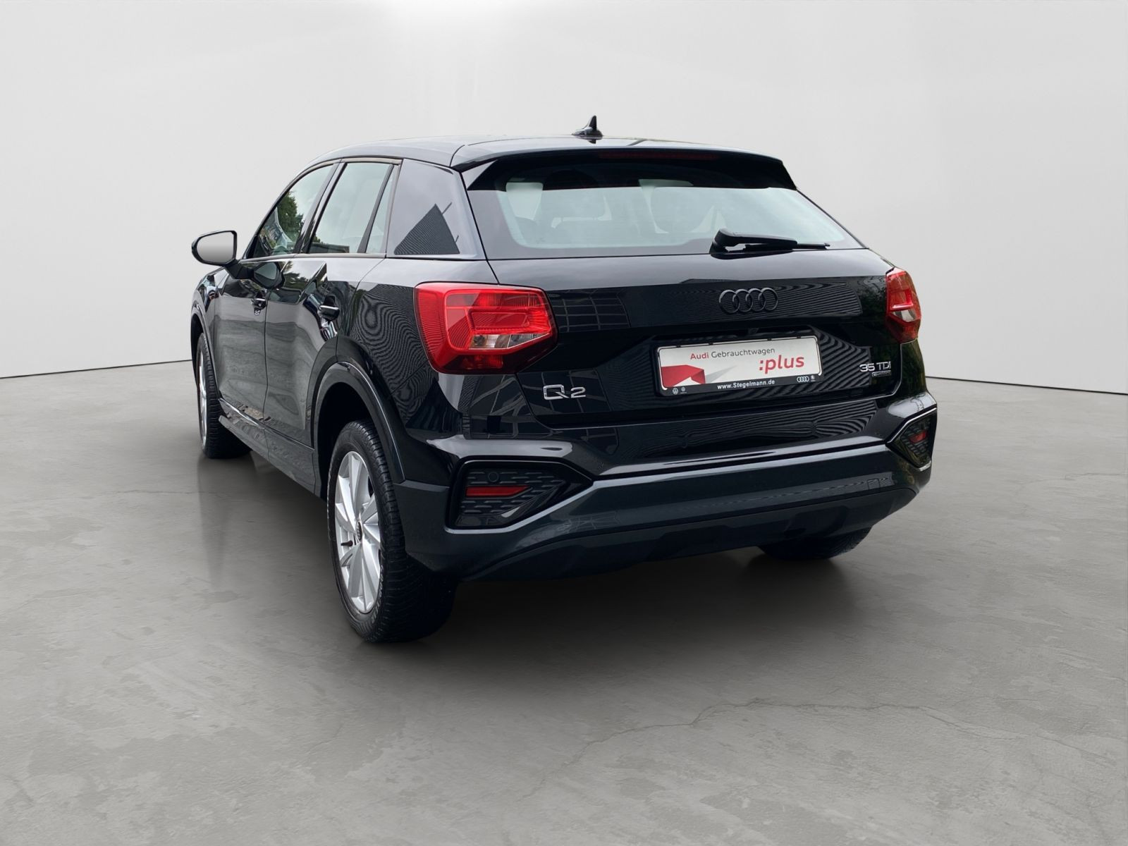 Audi - Q2_4