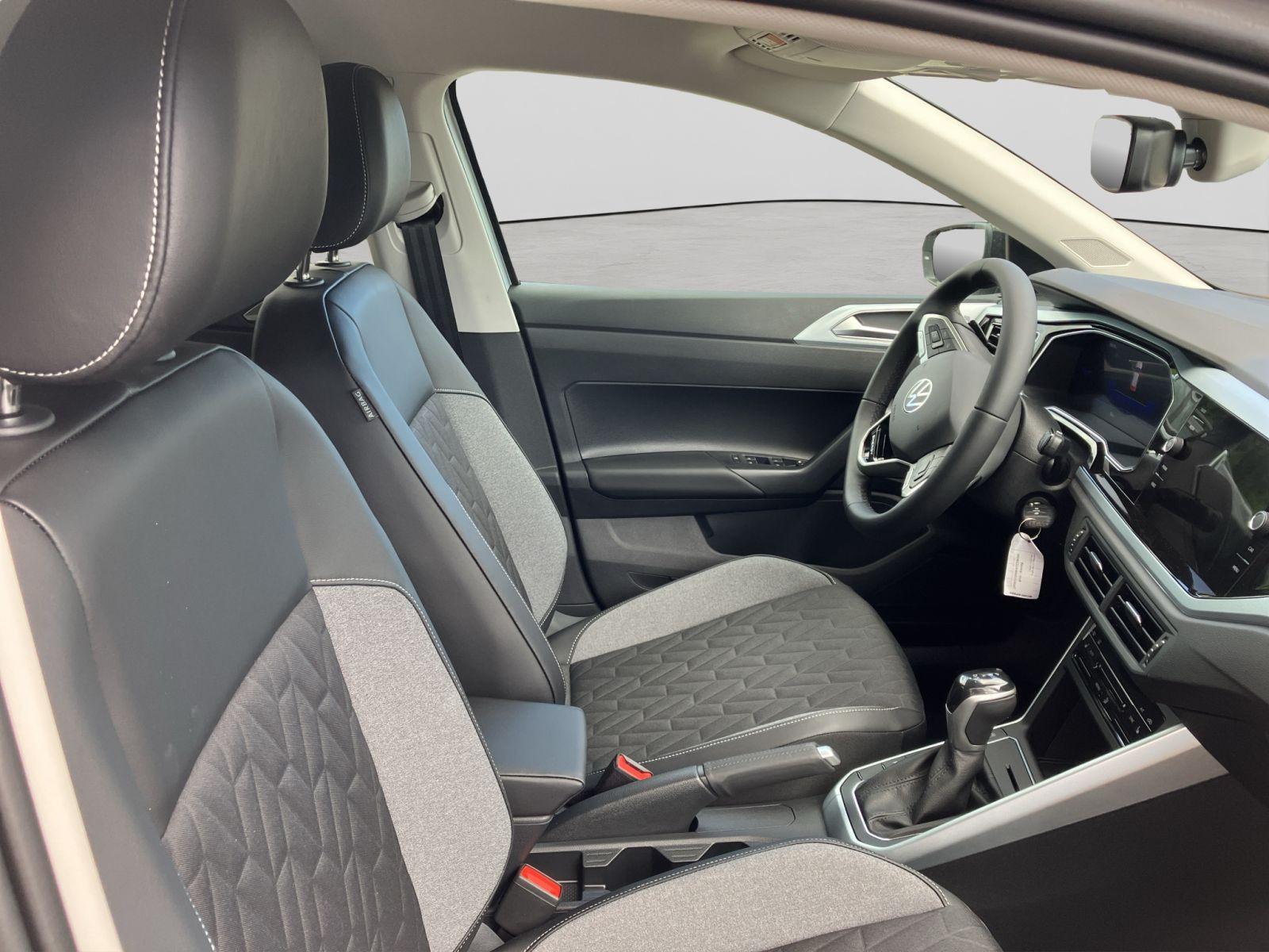 Volkswagen - Polo_21