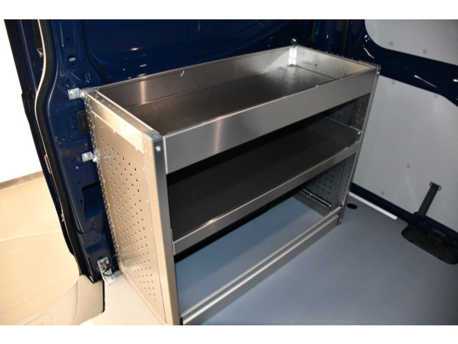 Volkswagen - New Transporter_12