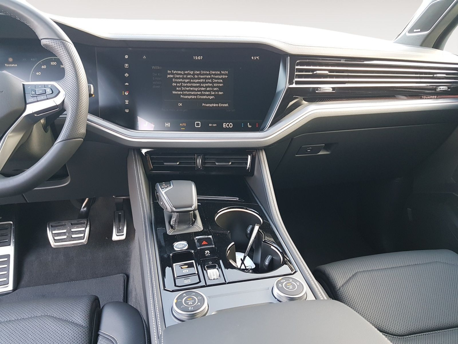 Volkswagen - Touareg_12