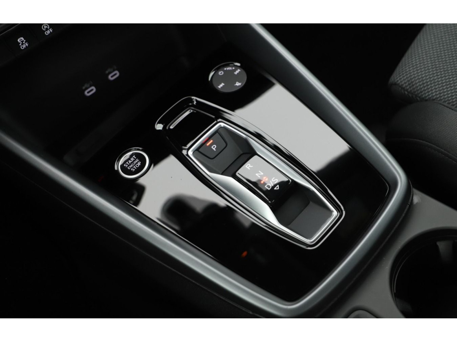 Audi - A3 Limousine_13