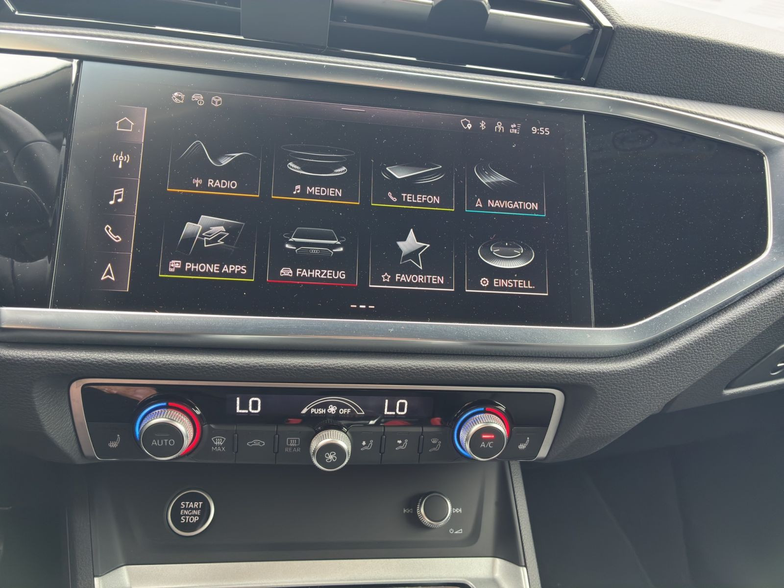 Audi - Q3_10