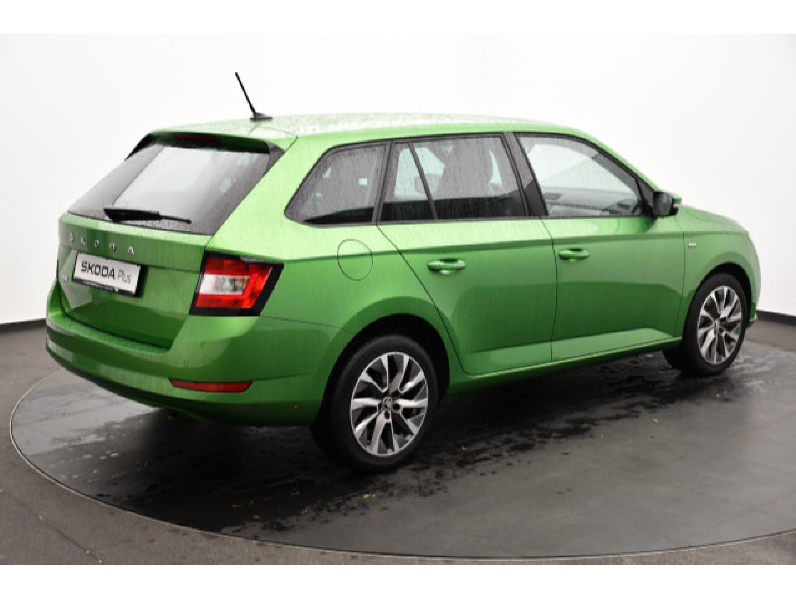 diagonalansicht-hinten-aussen