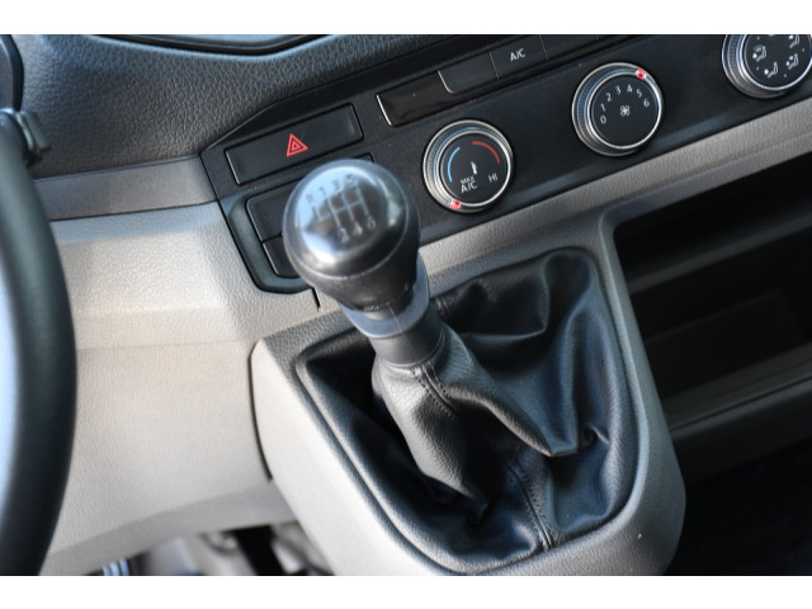 Volkswagen - Crafter_7