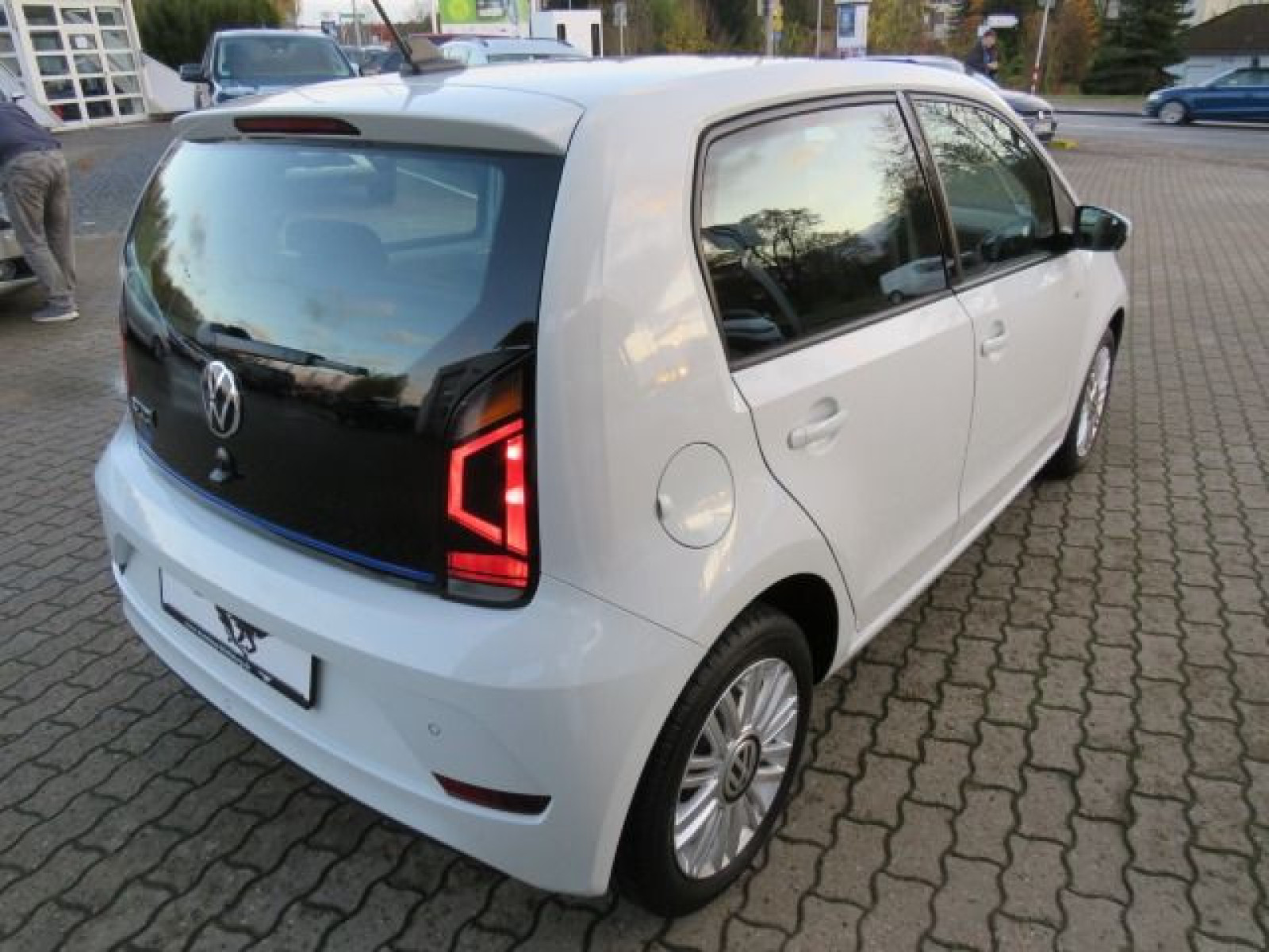 diagonalansicht-hinten-aussen