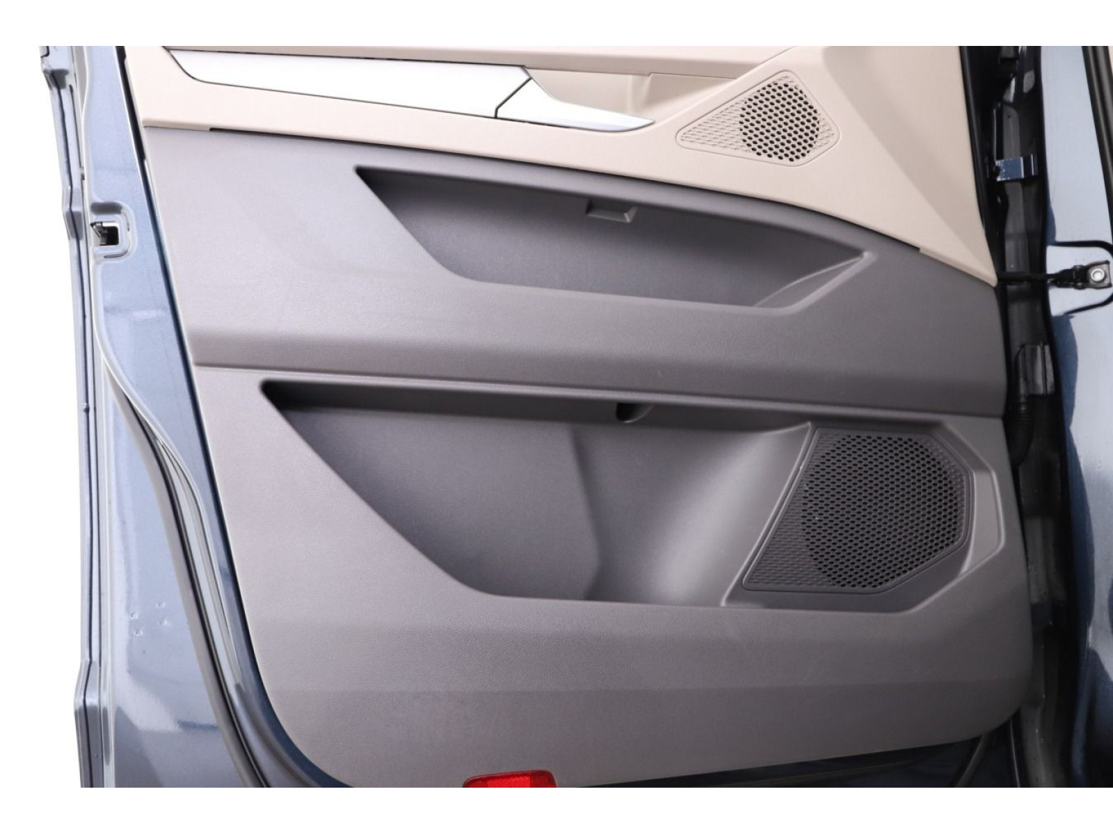 Volkswagen - Multivan_15 Volkswagen - Multivan_15