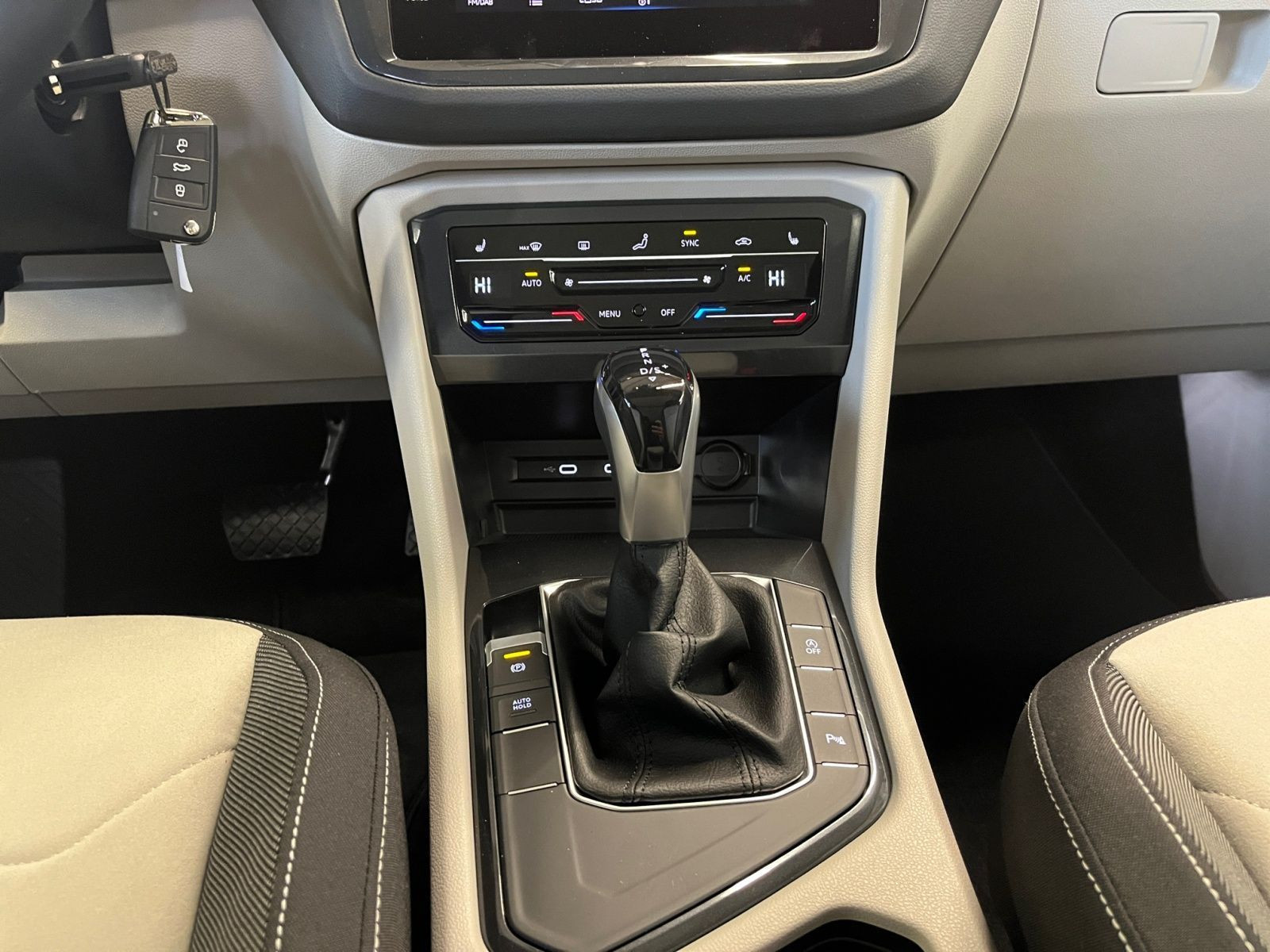 Volkswagen - Tiguan_14