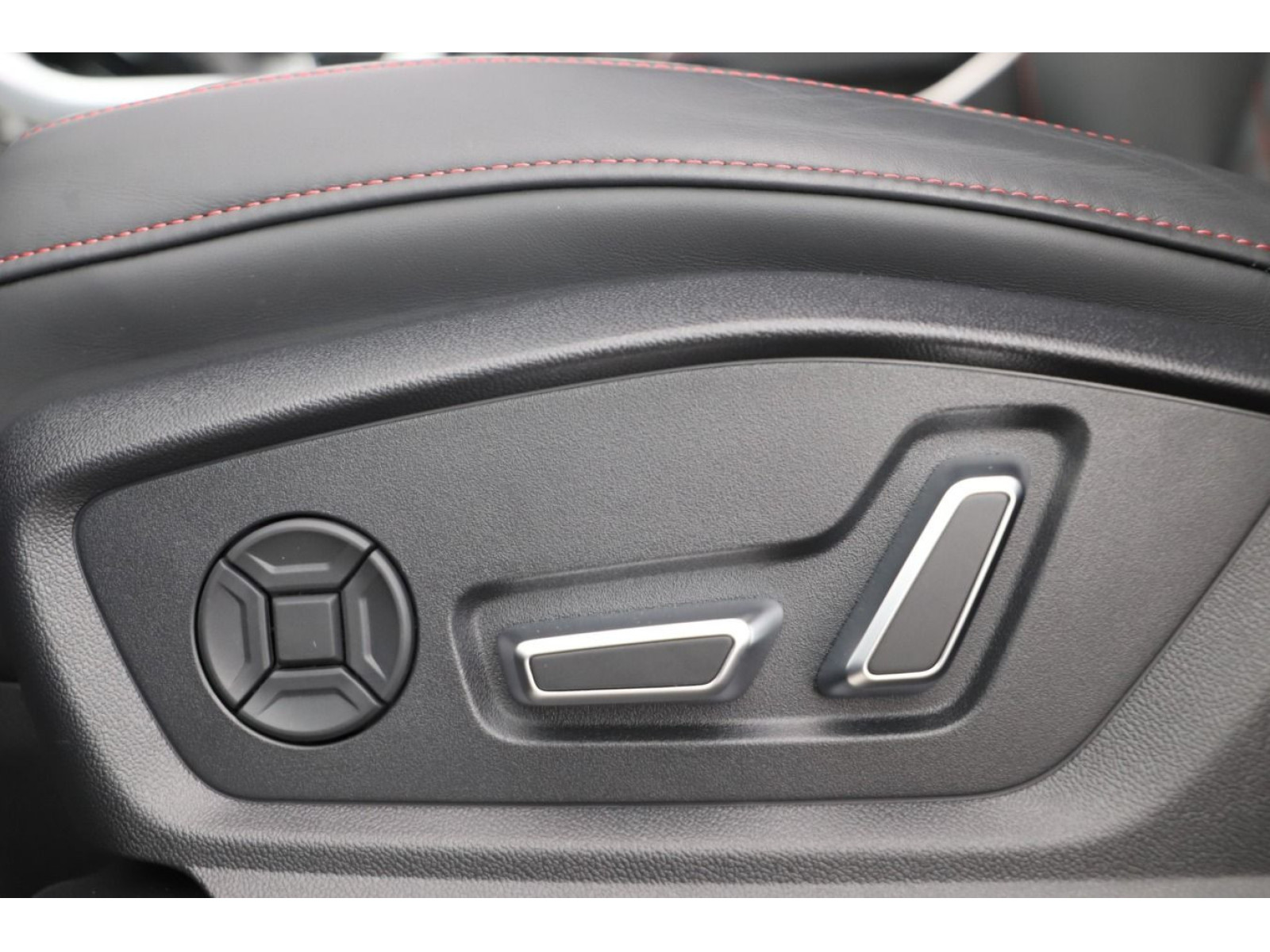 Audi - SQ7_14