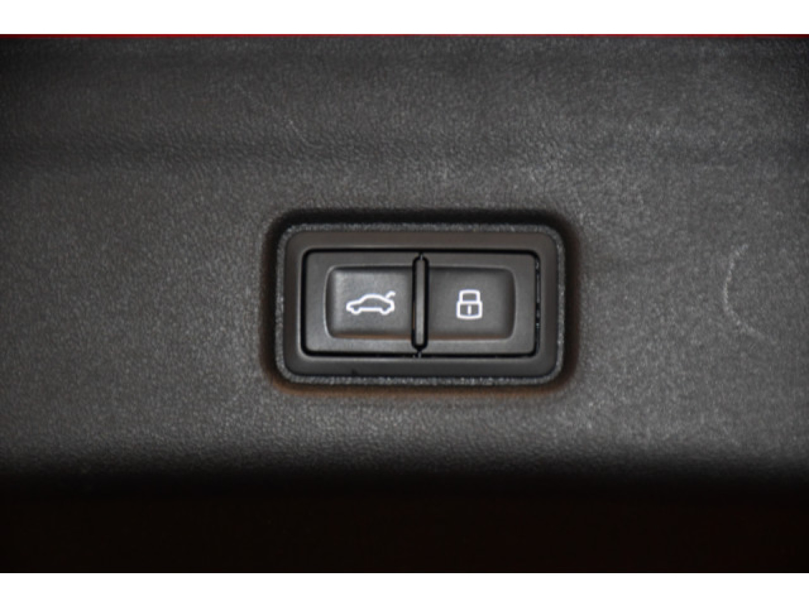 Audi - Q6 e-tron_15