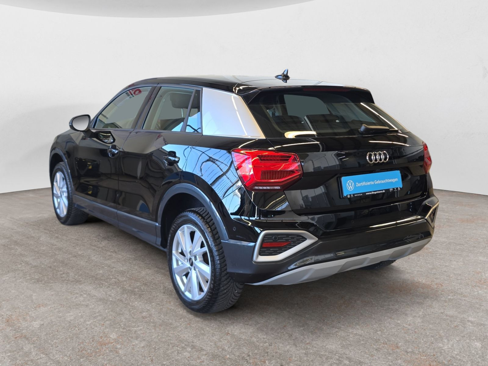 Audi - Q2_4