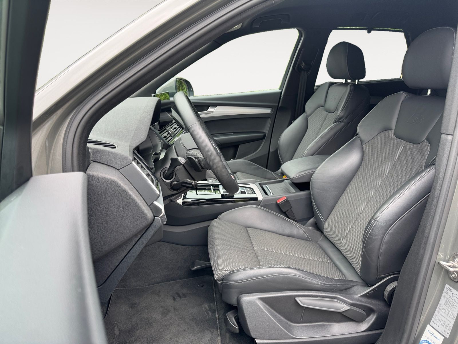 Audi - Q5_10