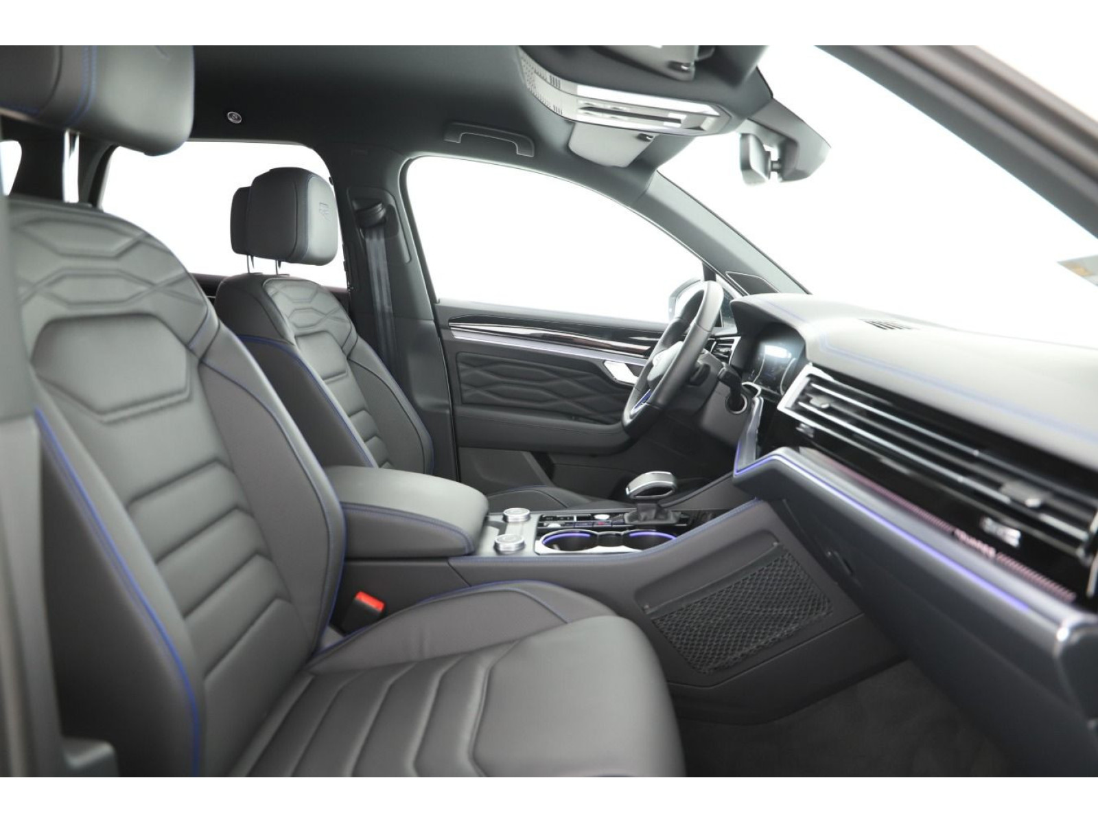 Volkswagen - Touareg_7