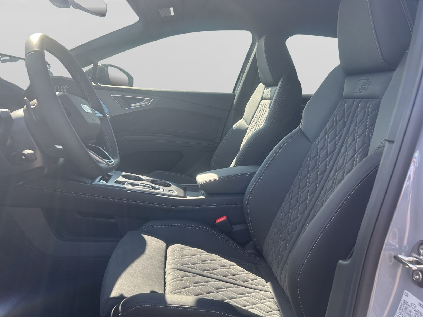 Audi - Q4 e-tron_9
