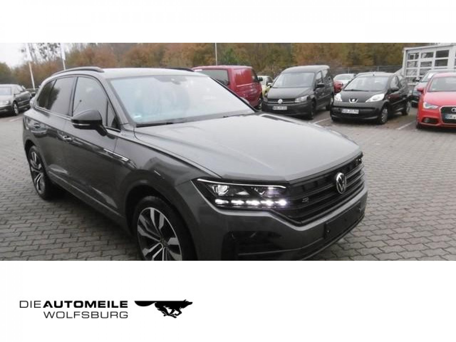 Touareg 3,0 TDI Tiptronic 4Motion R-Line Black Style Matrix,Pano,AreaView,AHK,Massage,Dynaudio,InnoCockpit