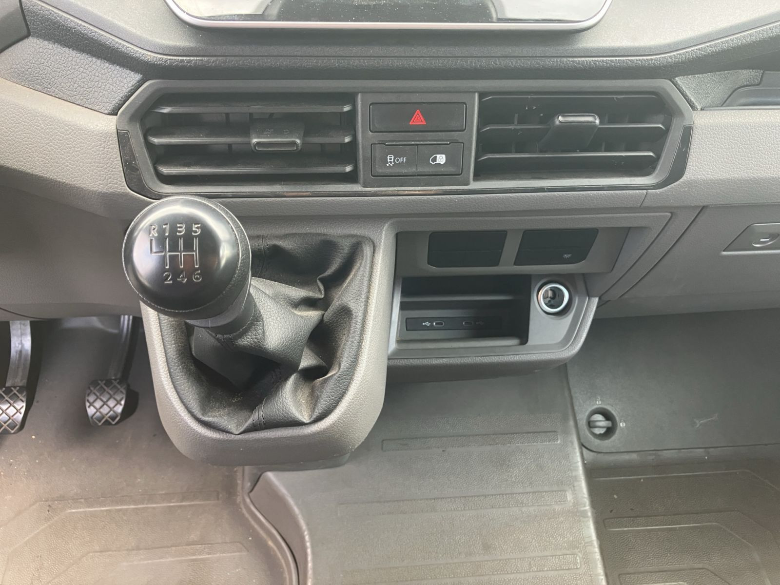 Volkswagen - Crafter_14