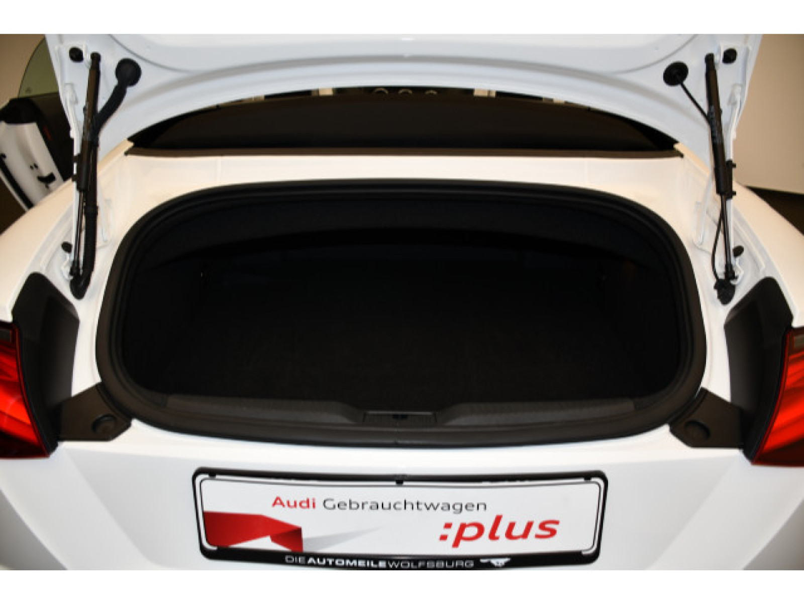 Audi - TT Roadster_11