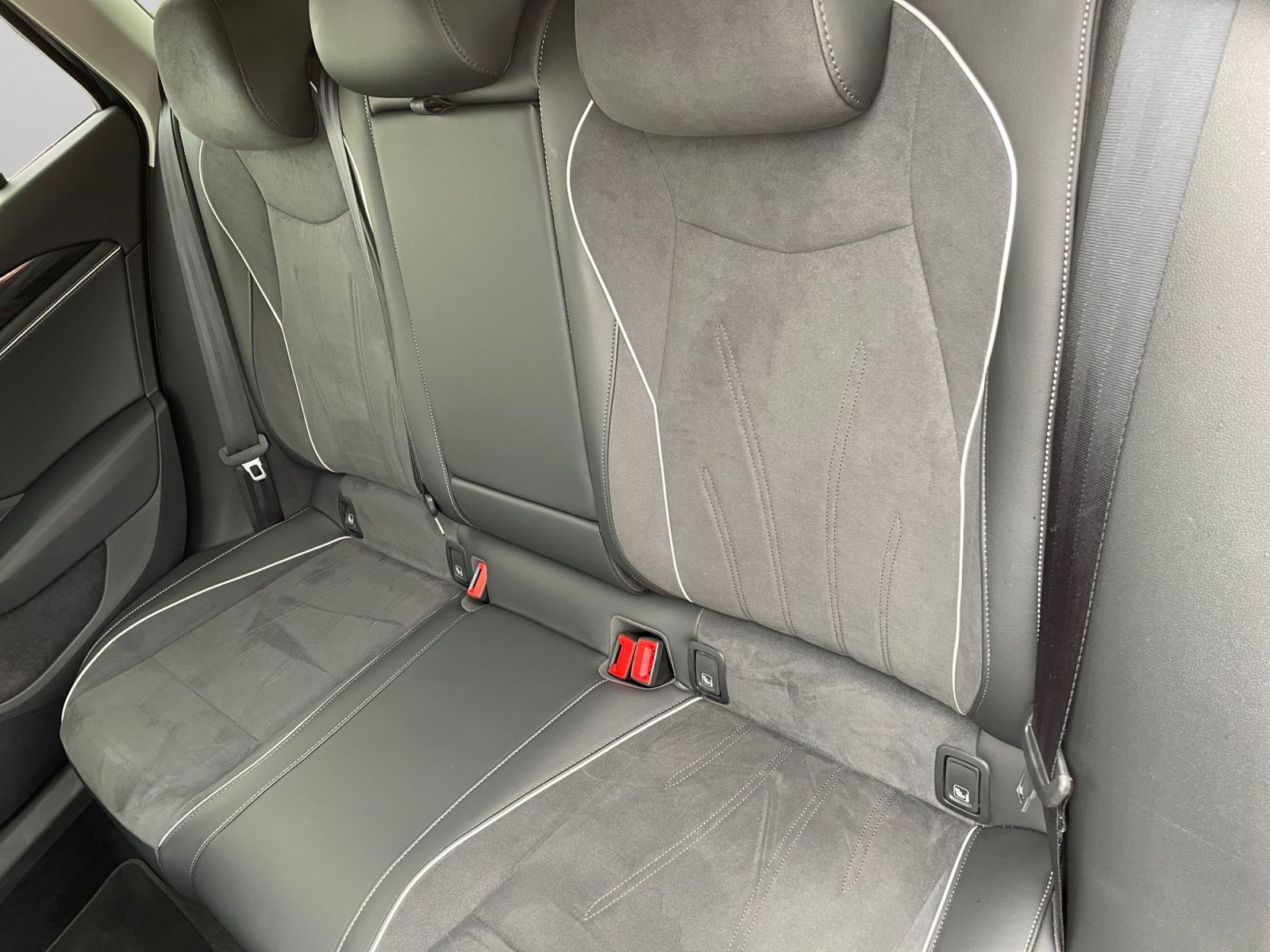 Volkswagen - Passat Variant_13