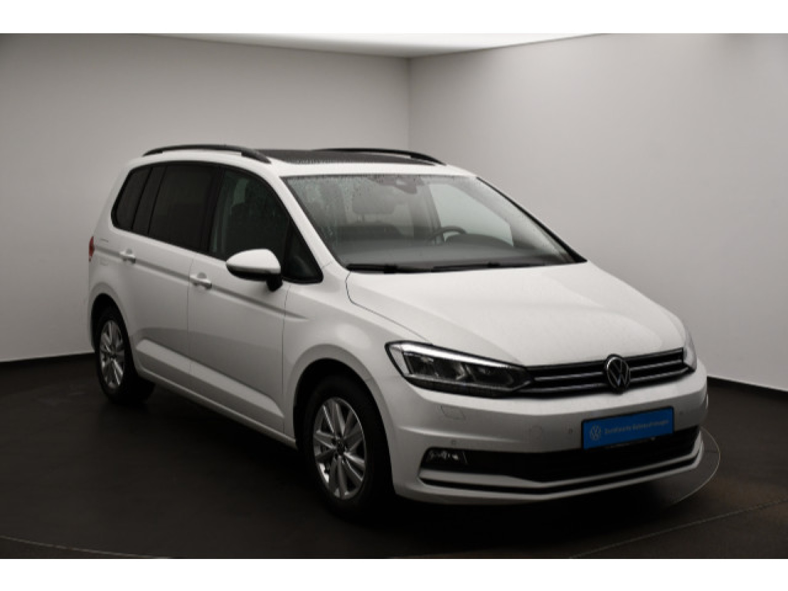 Volkswagen - Touran_16