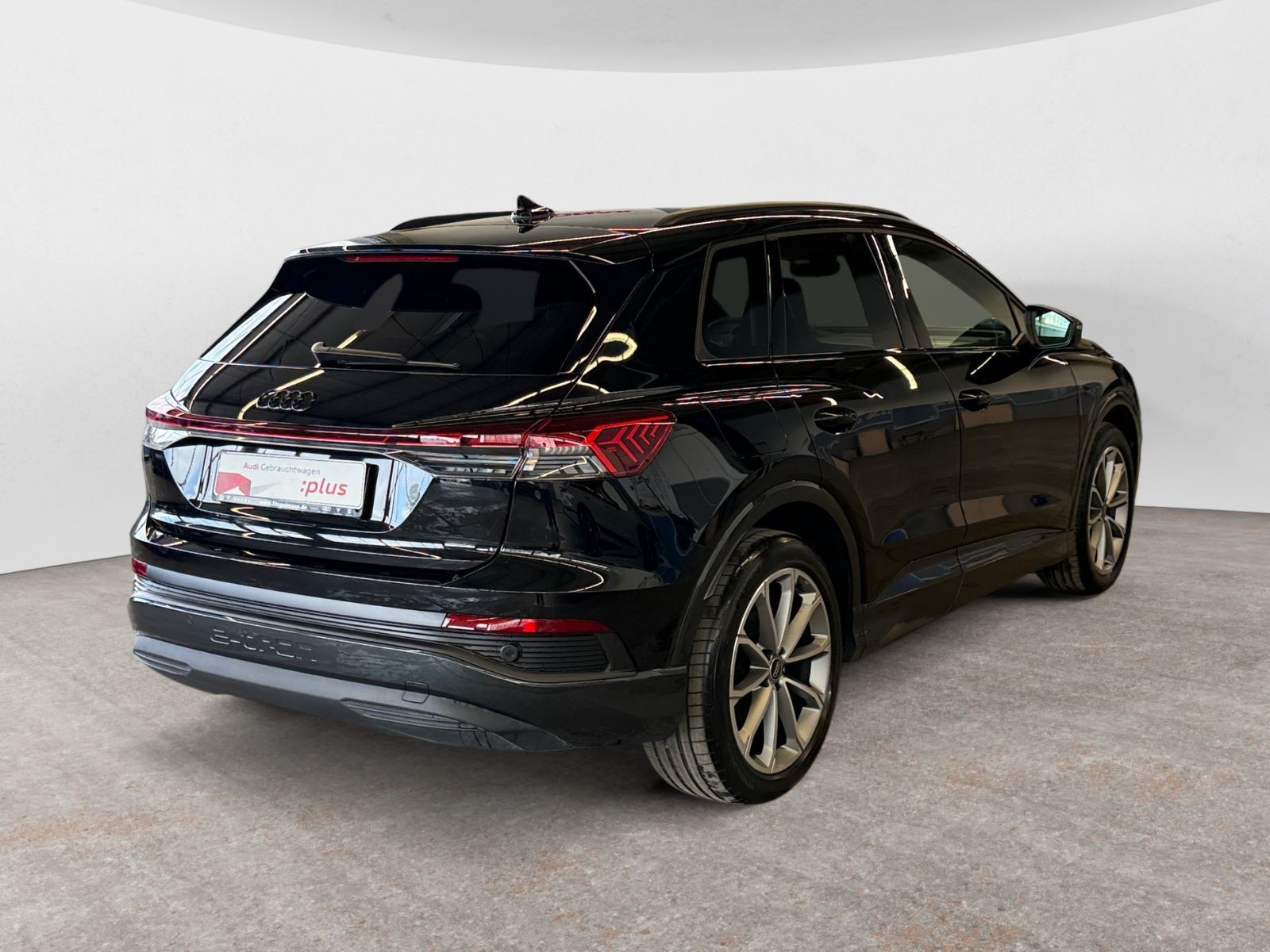 Audi - Q4 e-tron_7