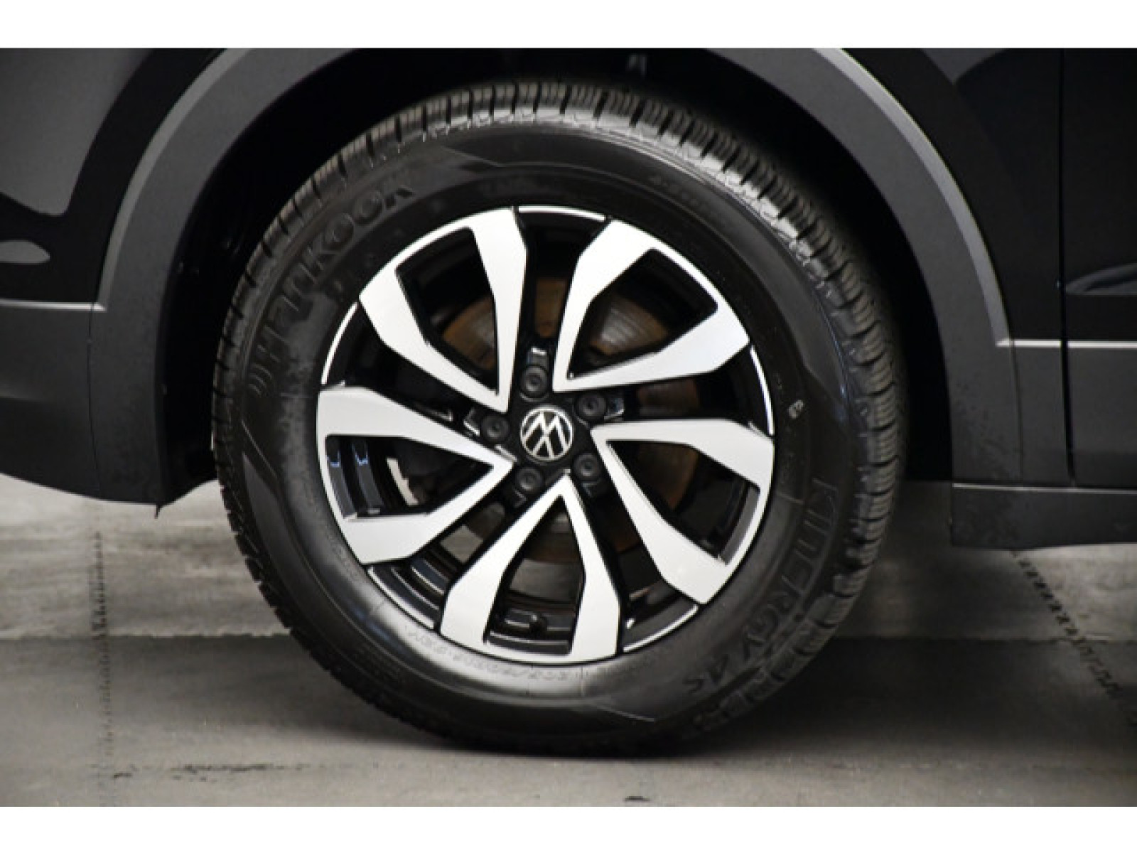 Volkswagen - T-Cross_11