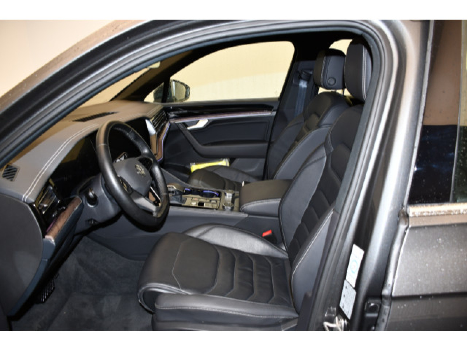 Volkswagen - Touareg_4