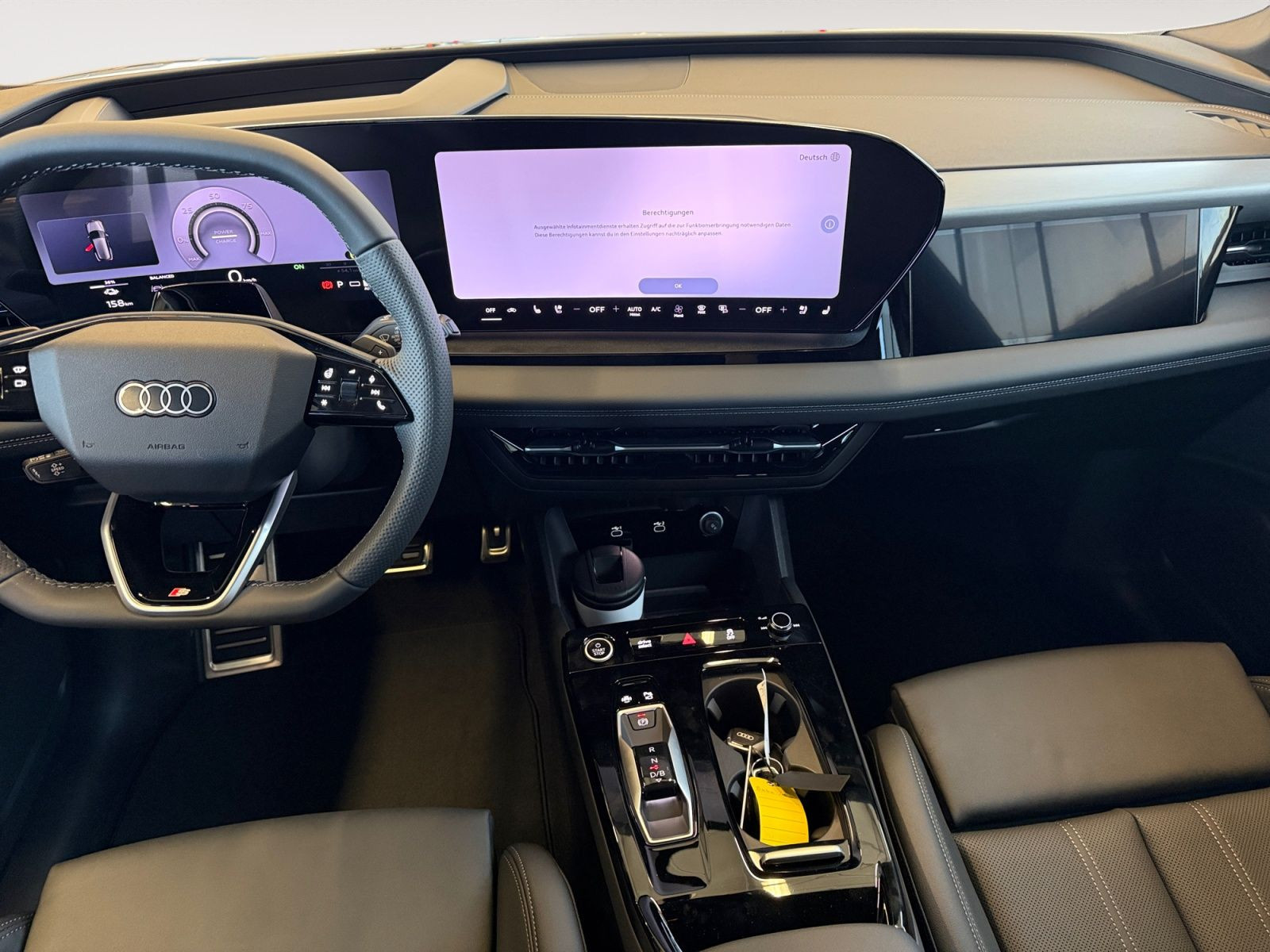 Audi - Q6 SUV e-tron_12