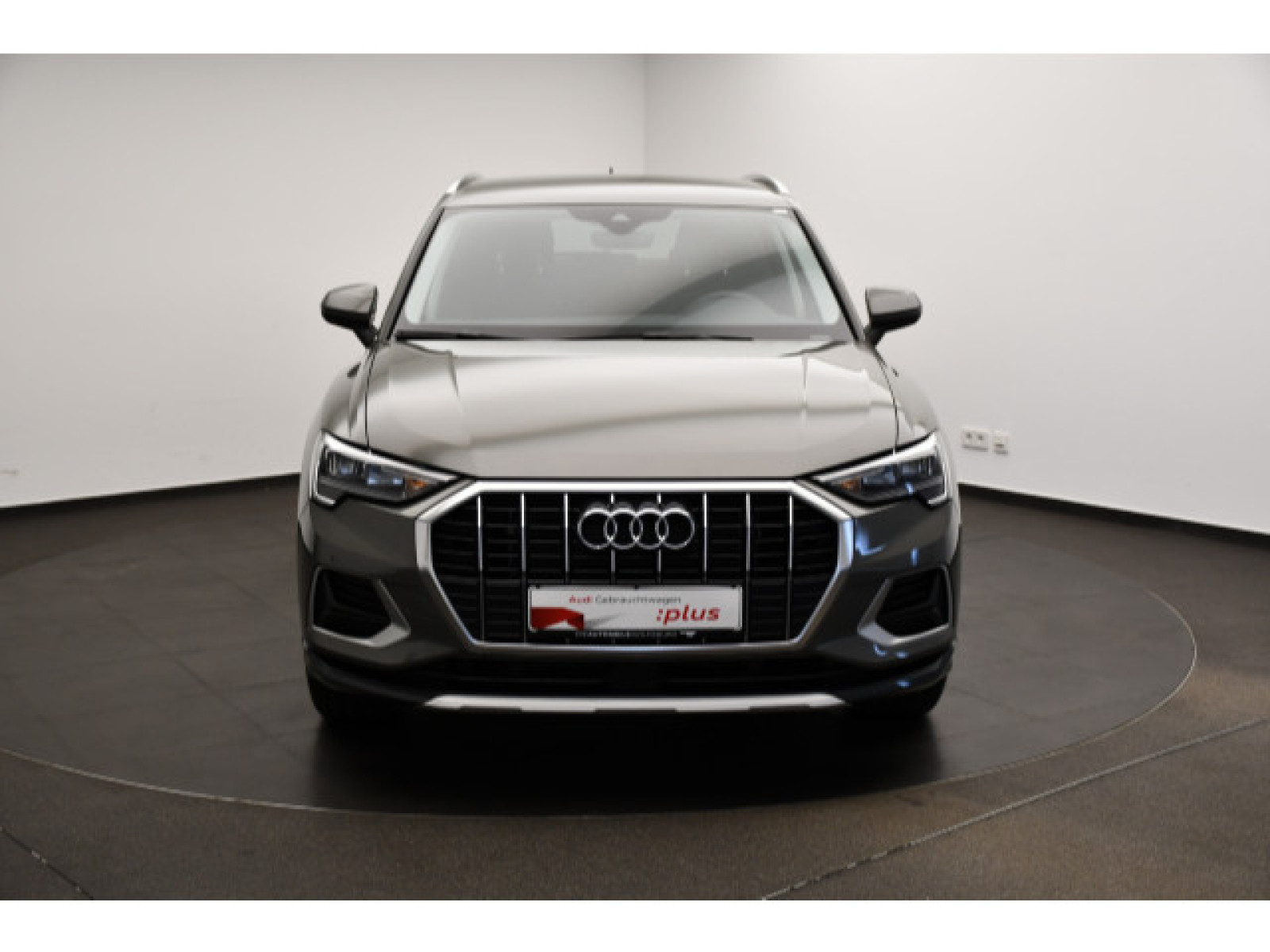 Audi - Q3_20