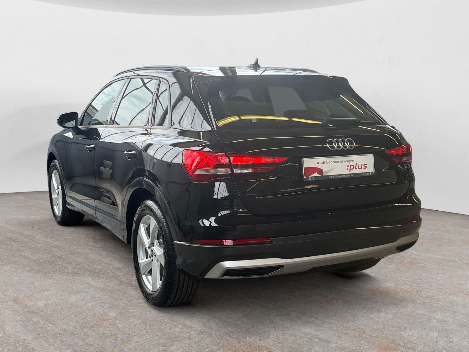 Audi - Q3_4