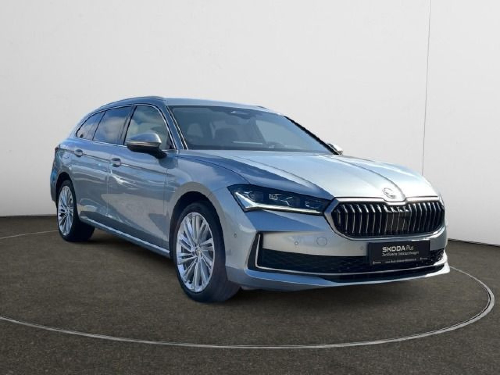 diagonal-frontansicht-aussen