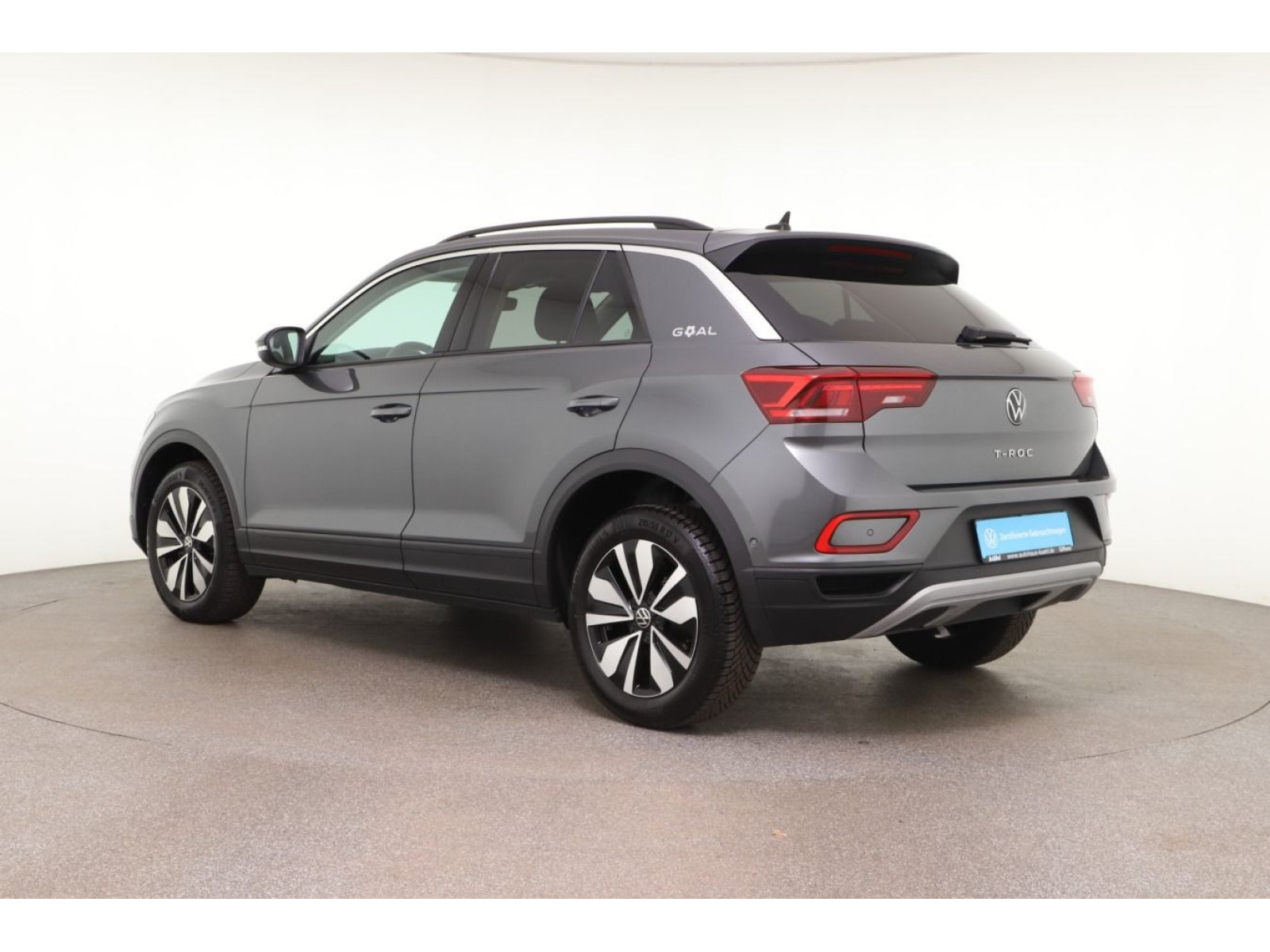 Volkswagen - T-Roc_4