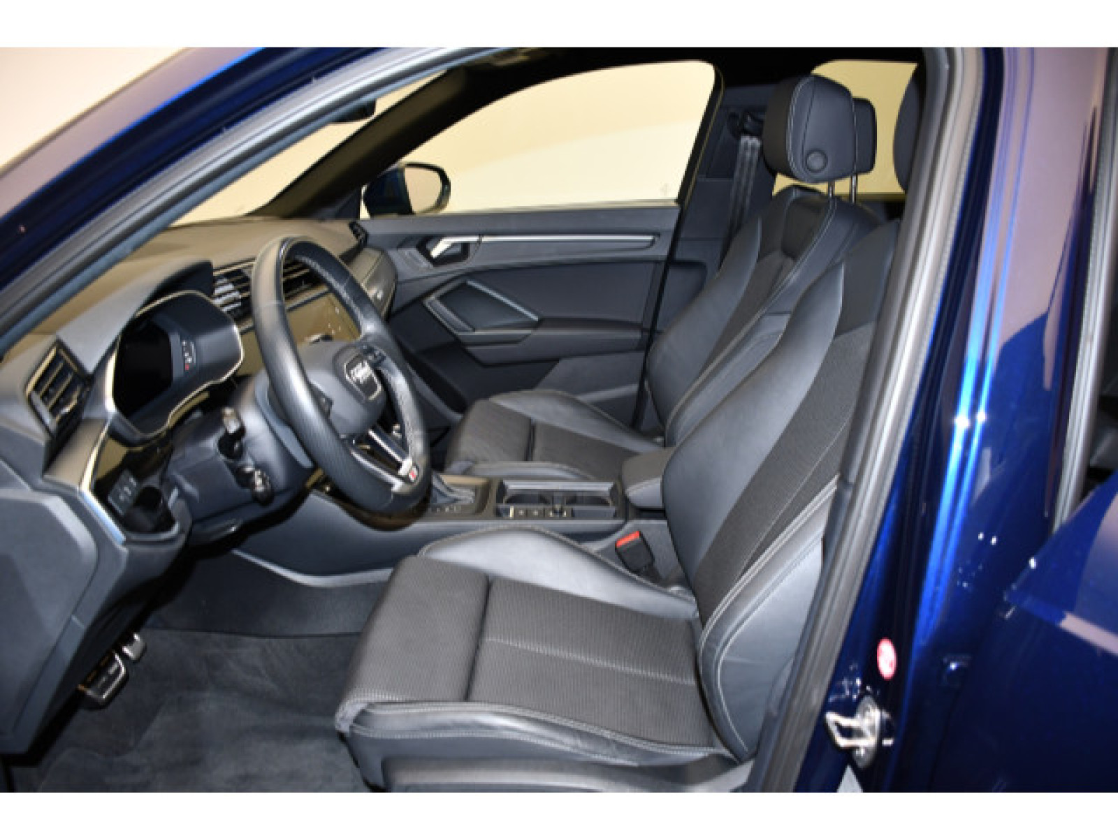 Audi - Q3_3