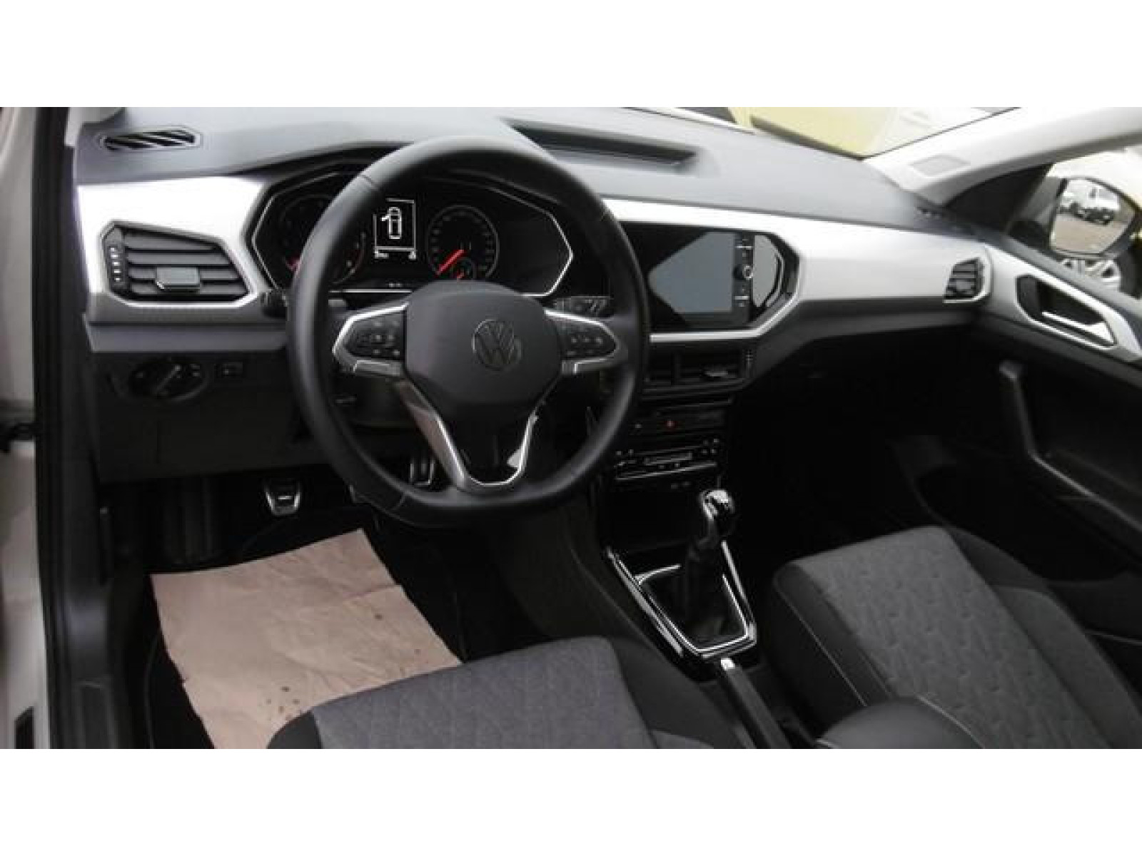 Volkswagen - T-Cross_10