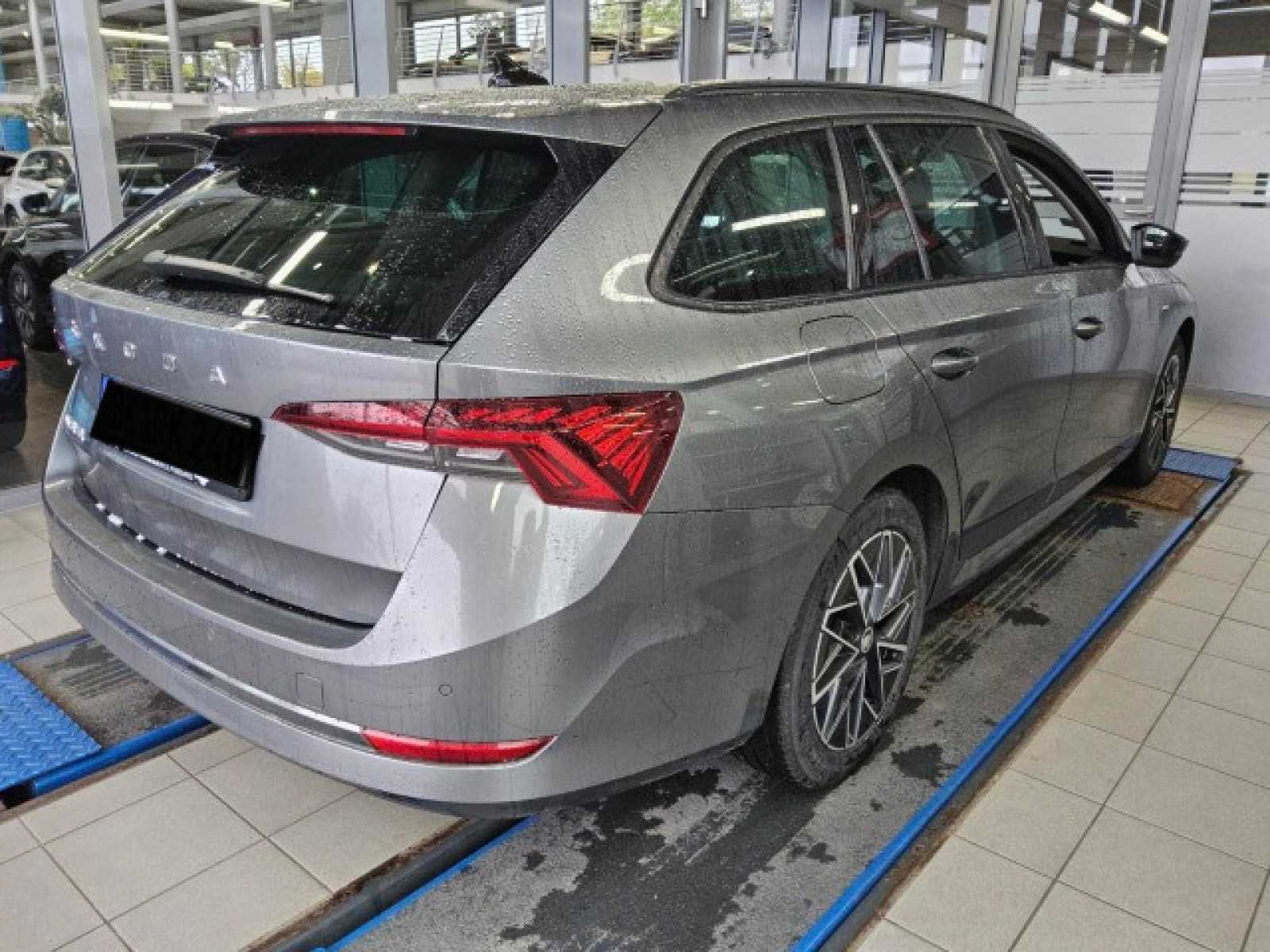 diagonalansicht-hinten-aussen