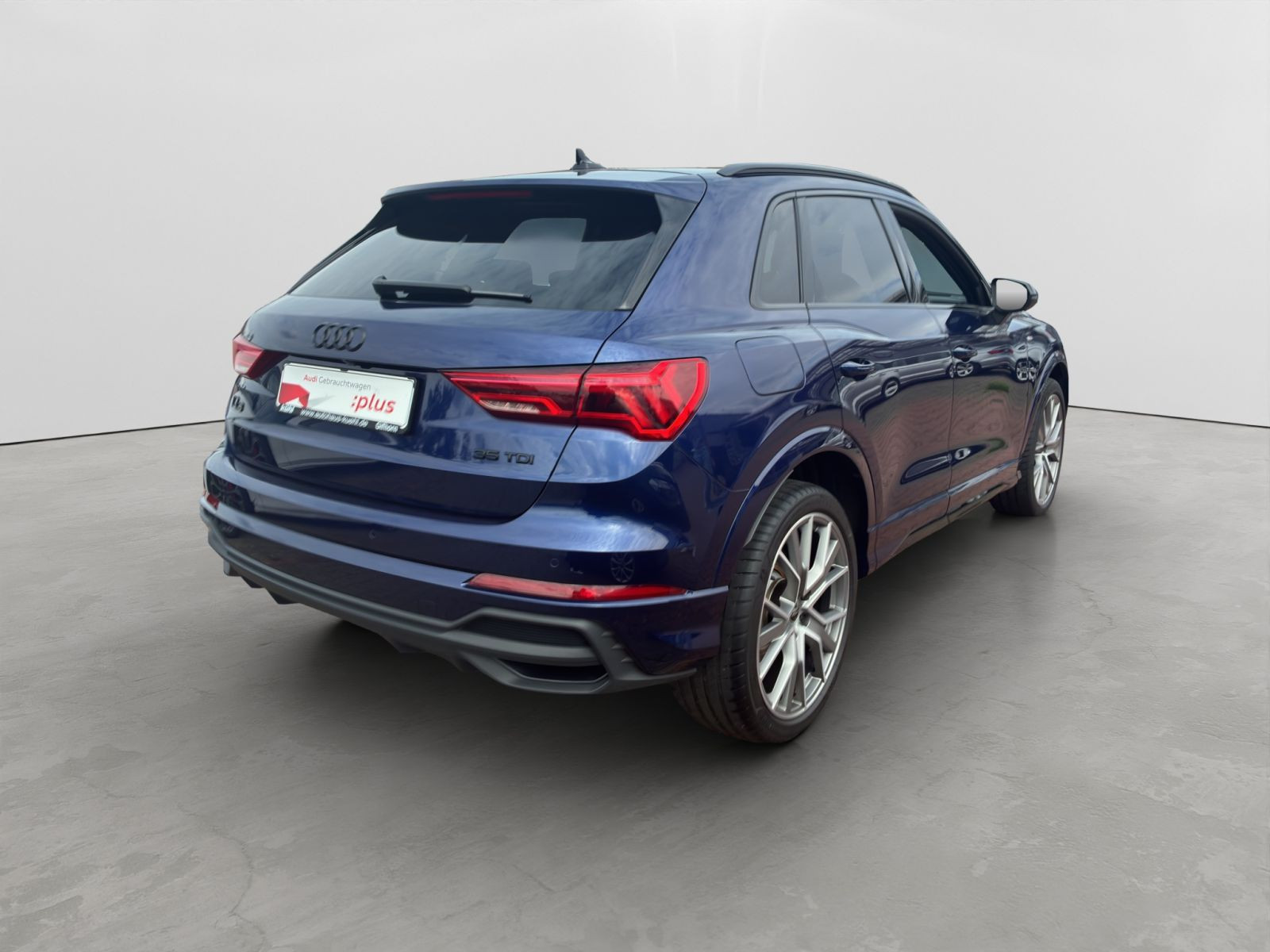 Audi - Q3_5