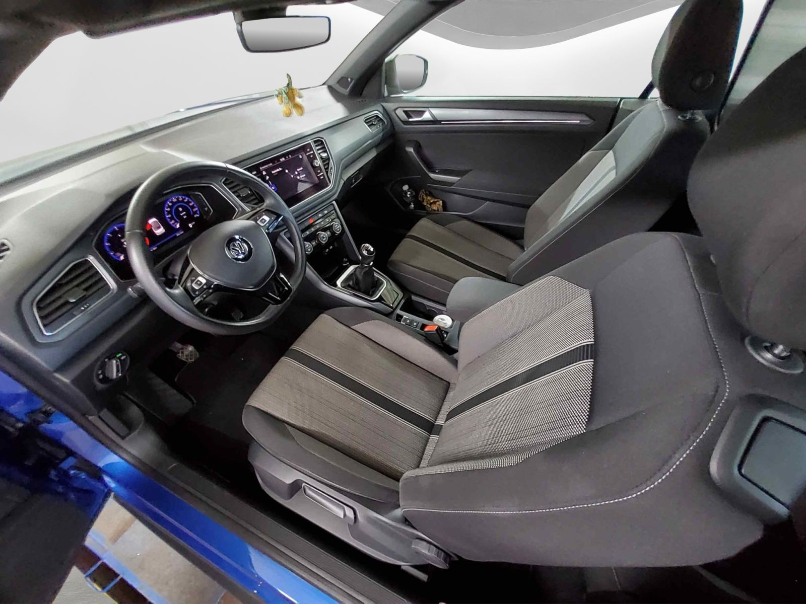 Volkswagen - T-Roc Cabriolet_4