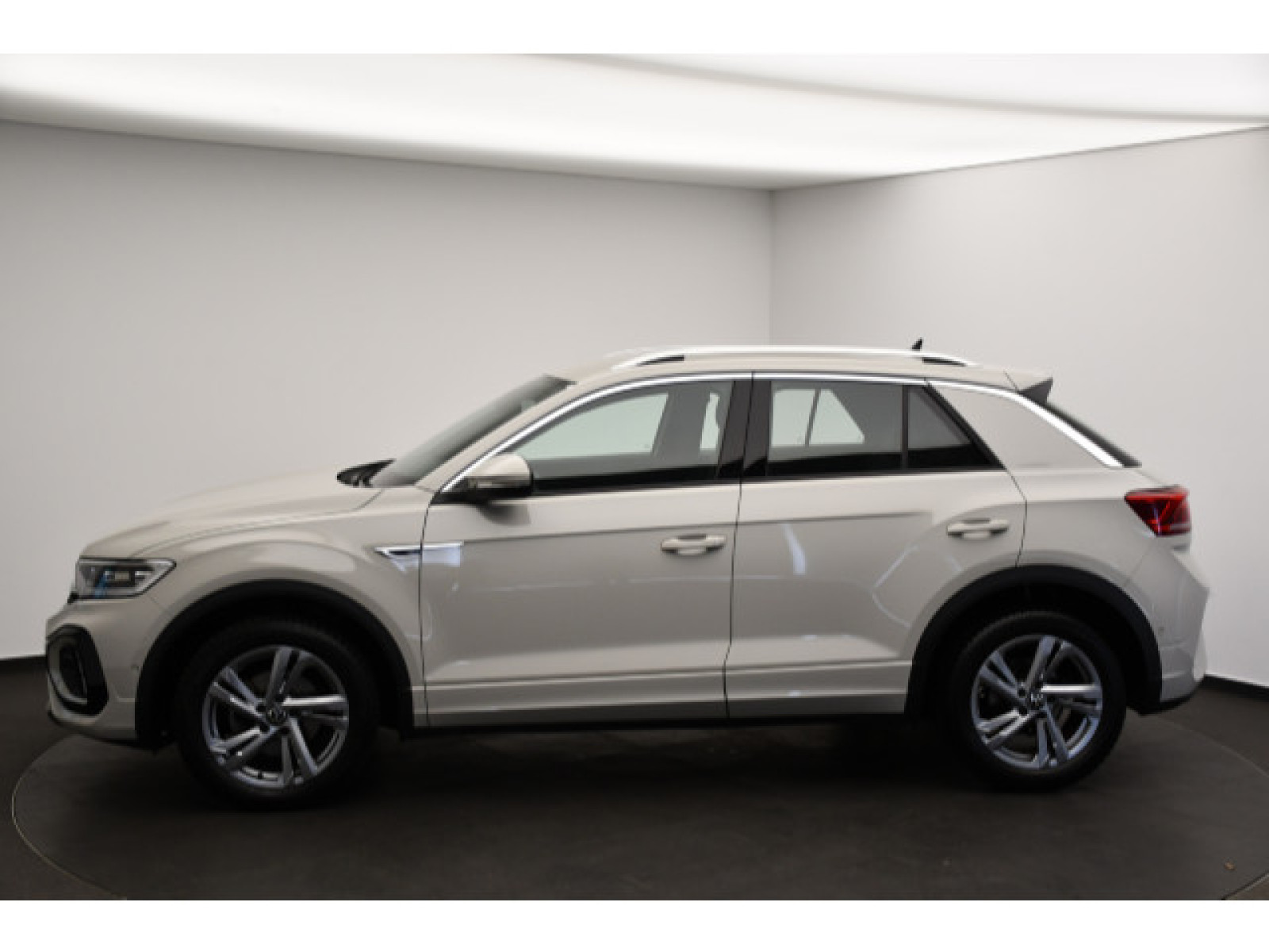 Volkswagen - T-Roc_15