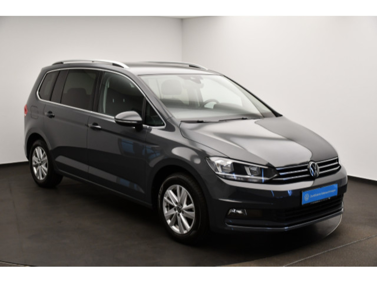 Volkswagen - Touran_15