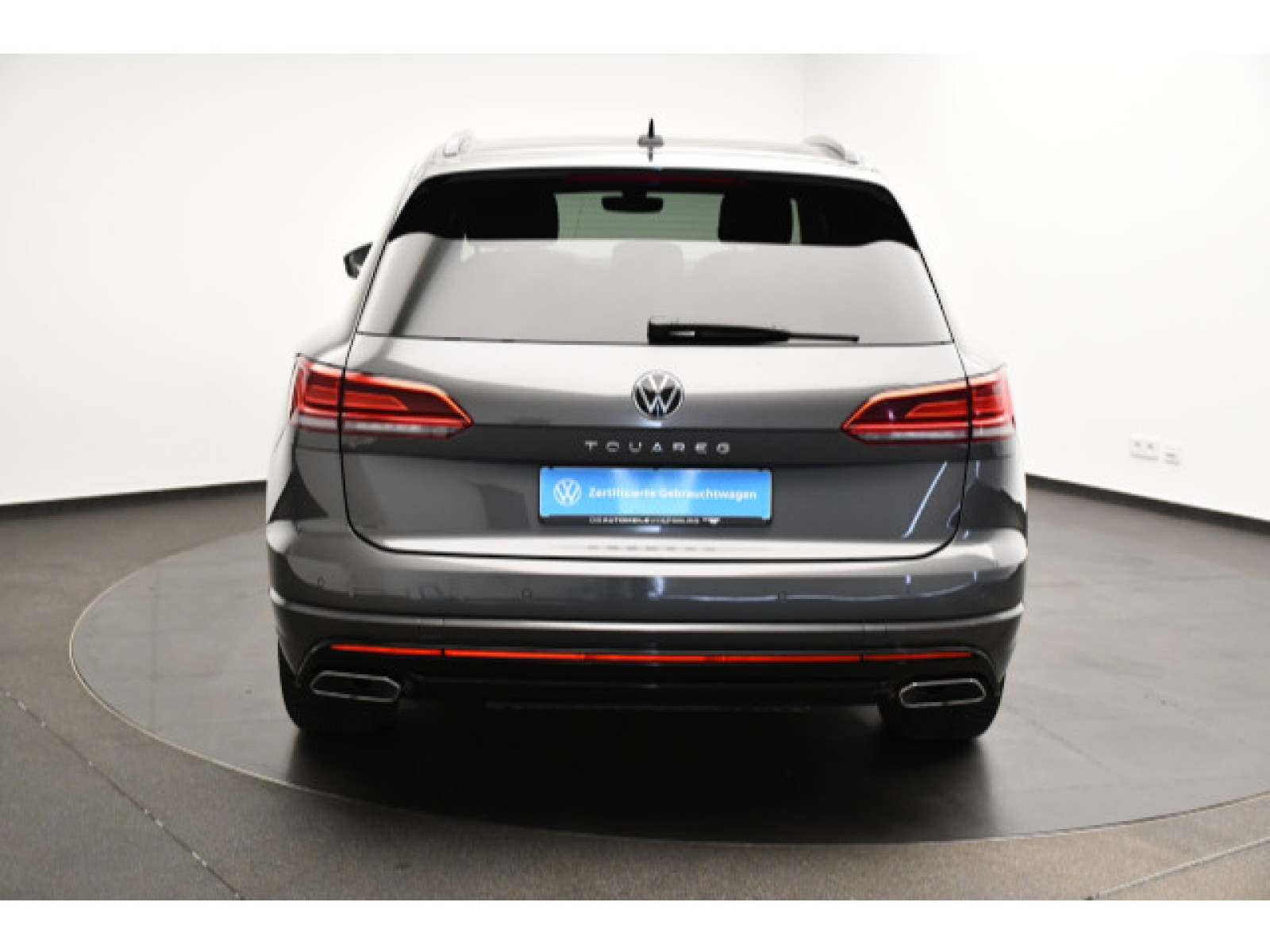 Volkswagen - Touareg_20