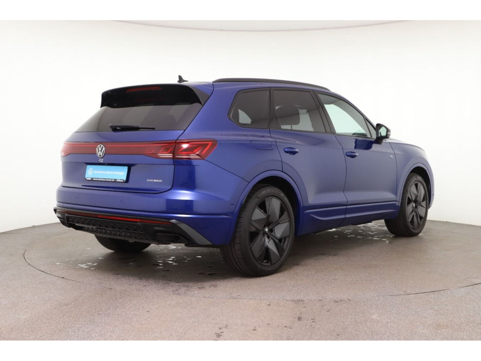 Volkswagen - Touareg_2