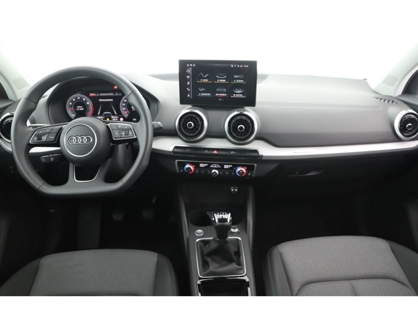 Audi - Q2_9