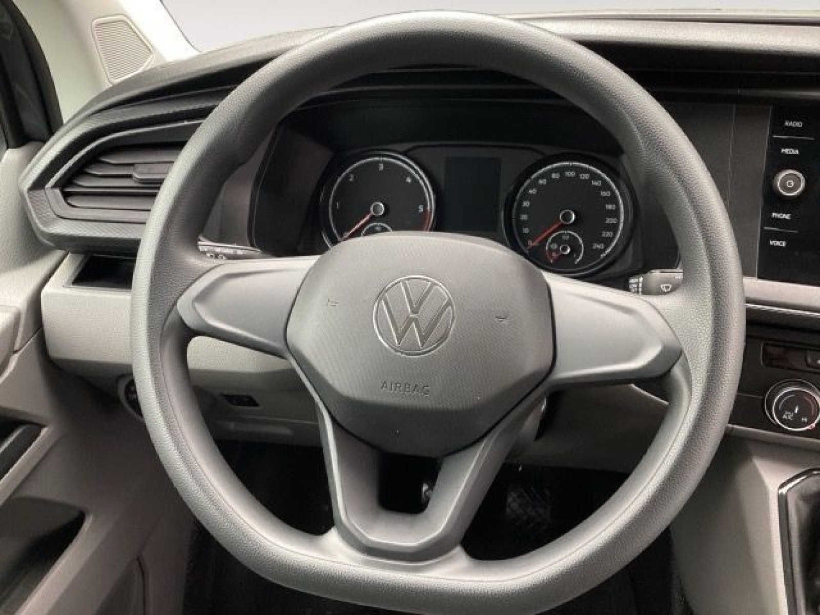 Volkswagen - T6.1 Kombi_17