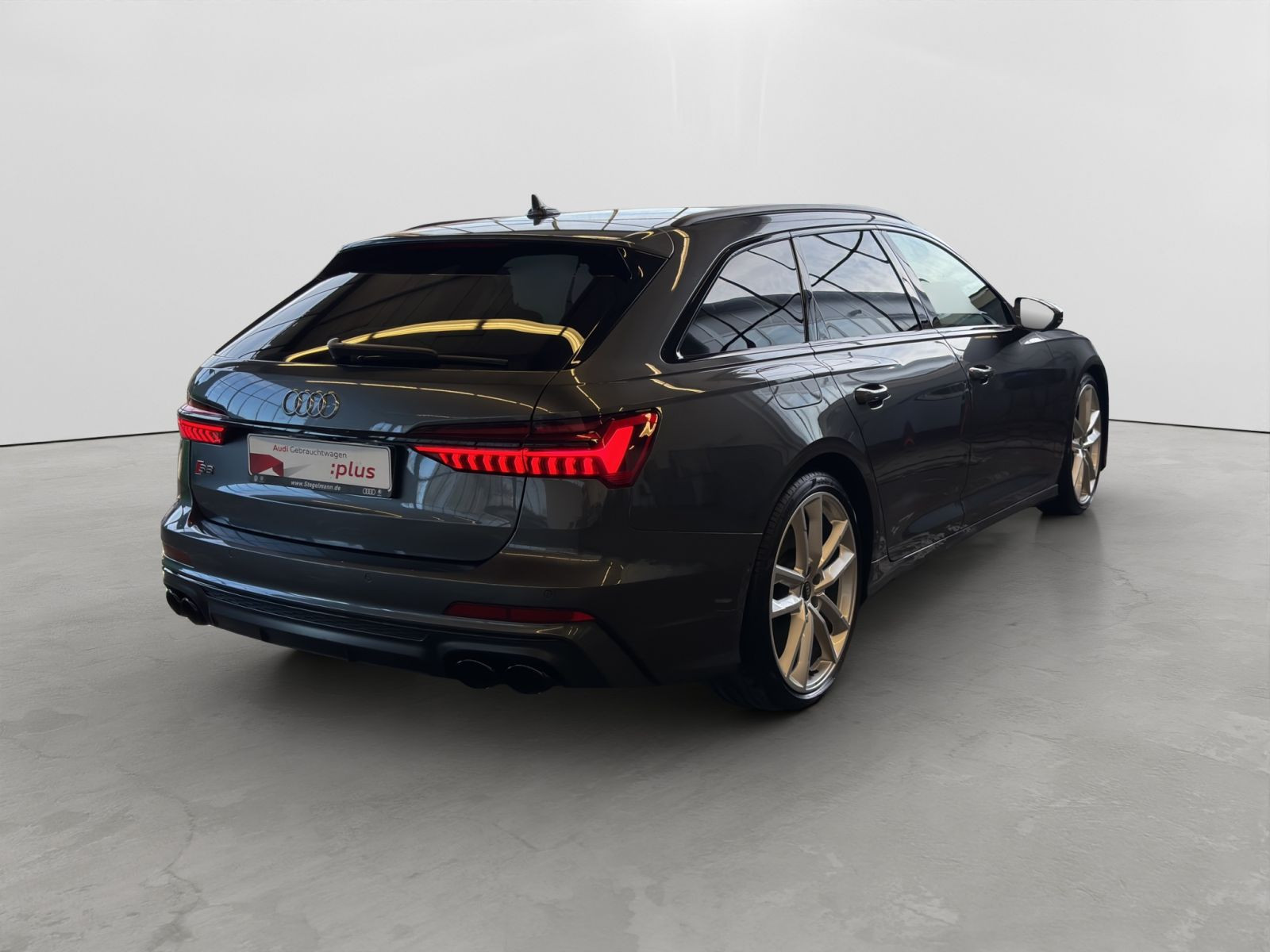 Audi - S6 Avant_6
