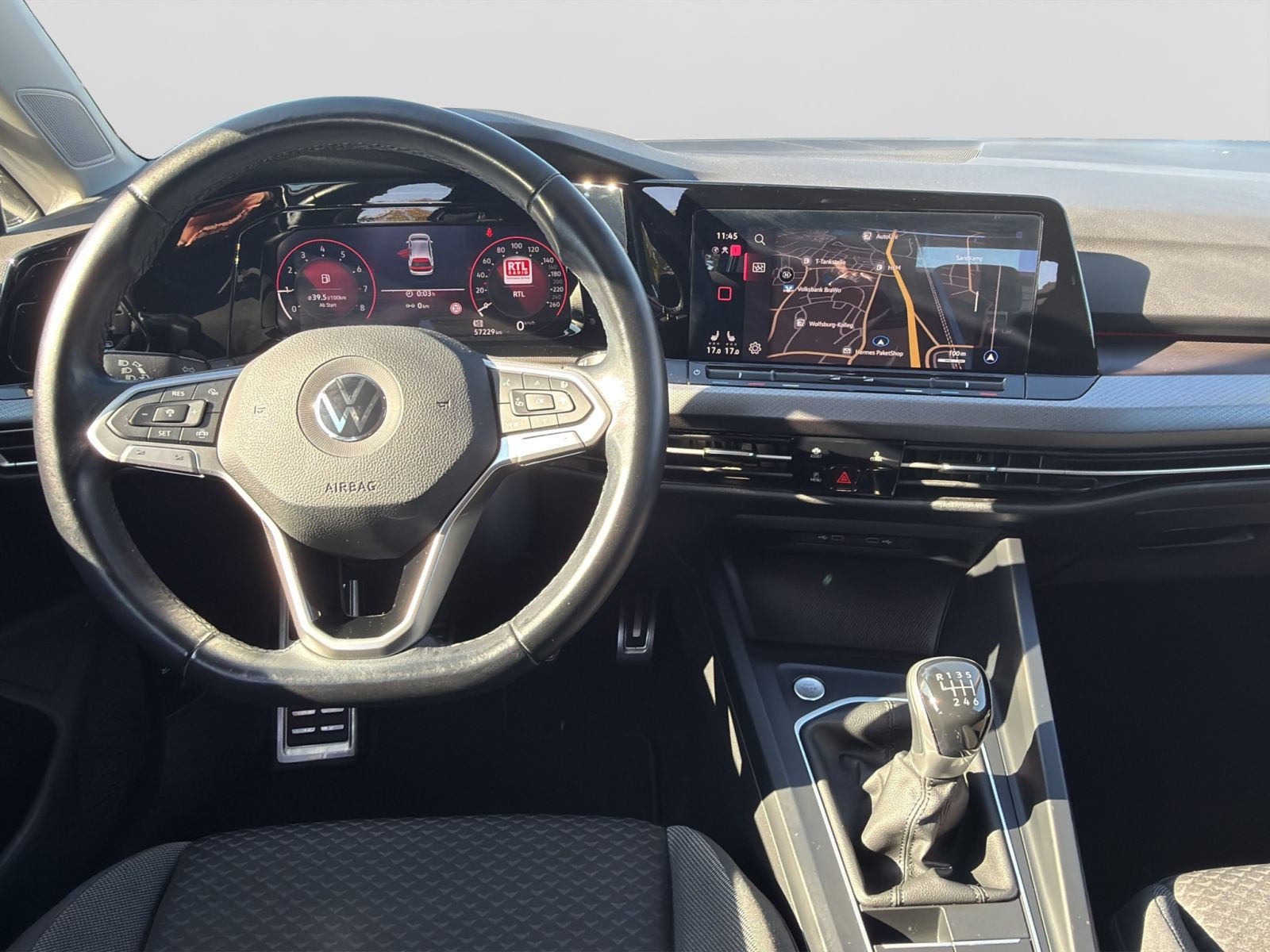 Volkswagen - Golf_21