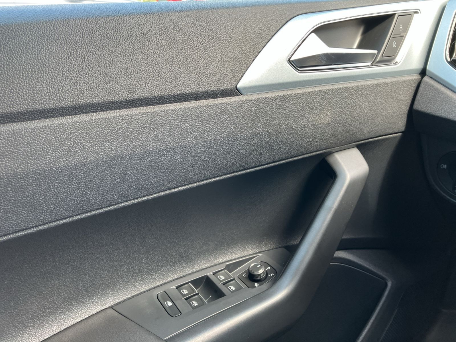 Volkswagen - Polo_15