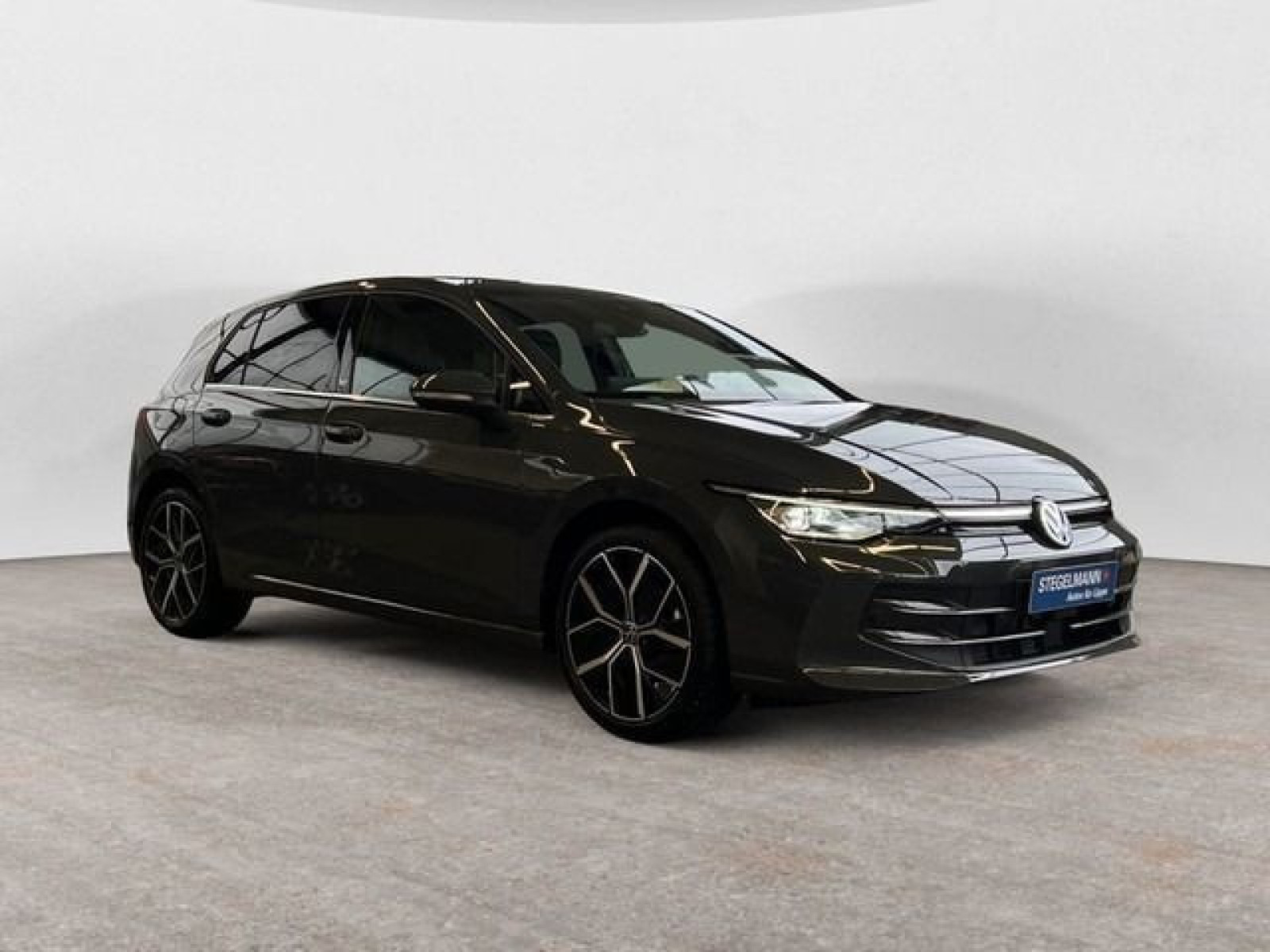 Volkswagen - Golf_4