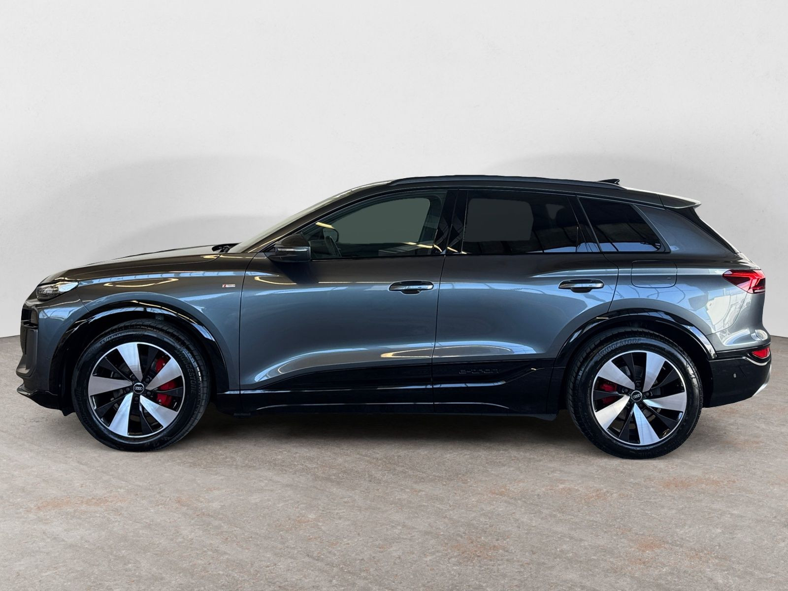 Audi - Q6 e-tron_3