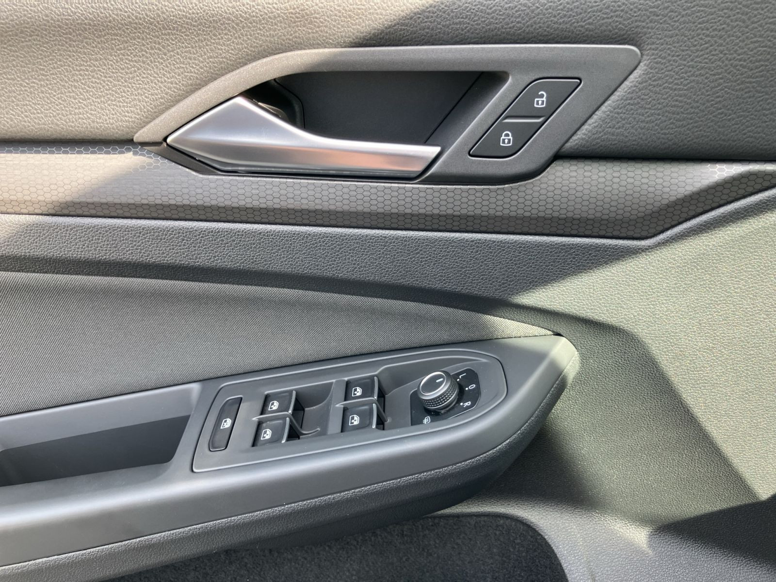 Volkswagen - Golf GTI_14